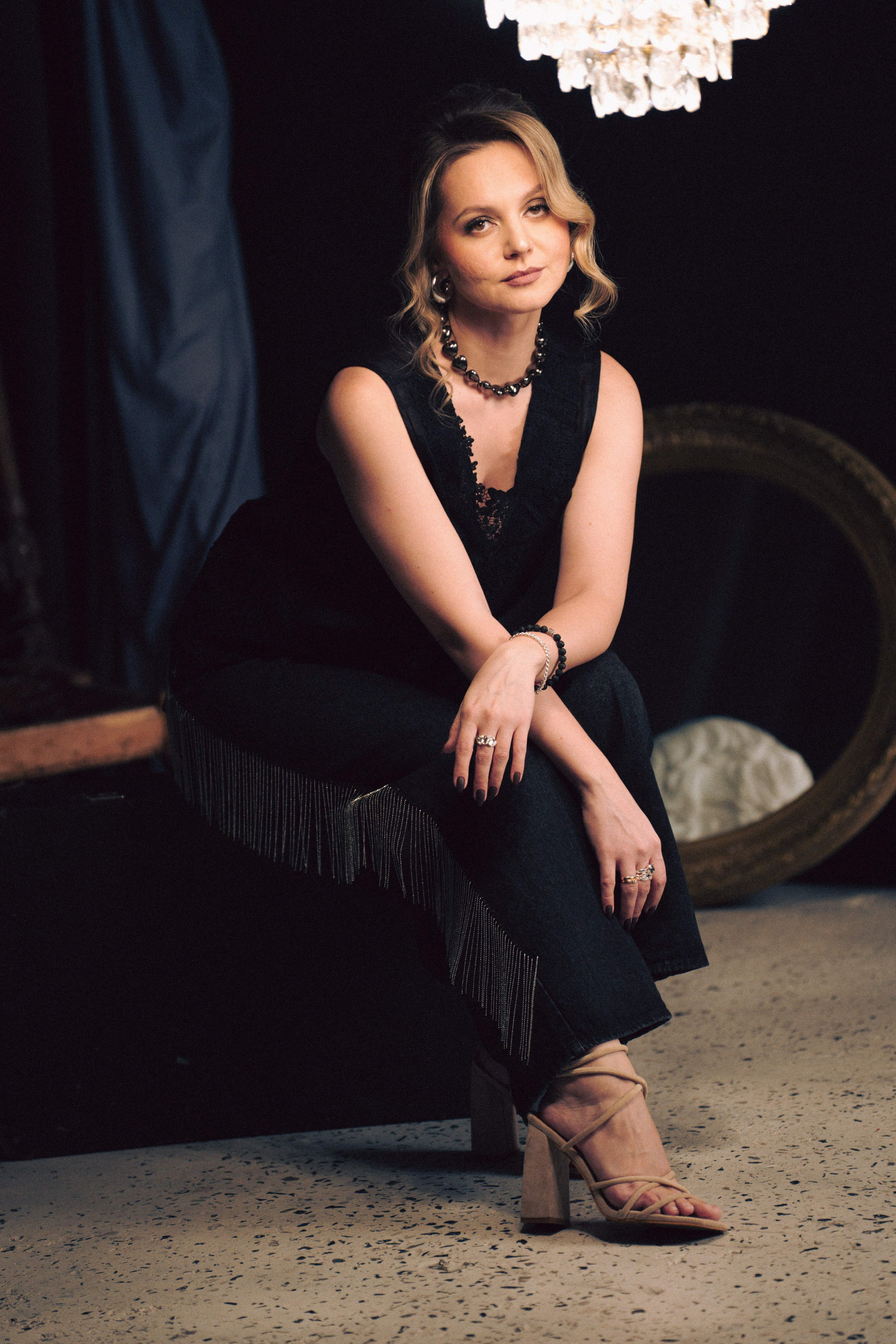 НОВОГОДНЯЯ ФОТОСЕСИИЯ В СТУДИИ ДЛЯ ДЕВУШКИ И ПРОГУЛКА ПО ЧЕРНЫШЕВСКОЙ. Профессиональный фотограф, Санкт-Петербург — Виктория Богомолова