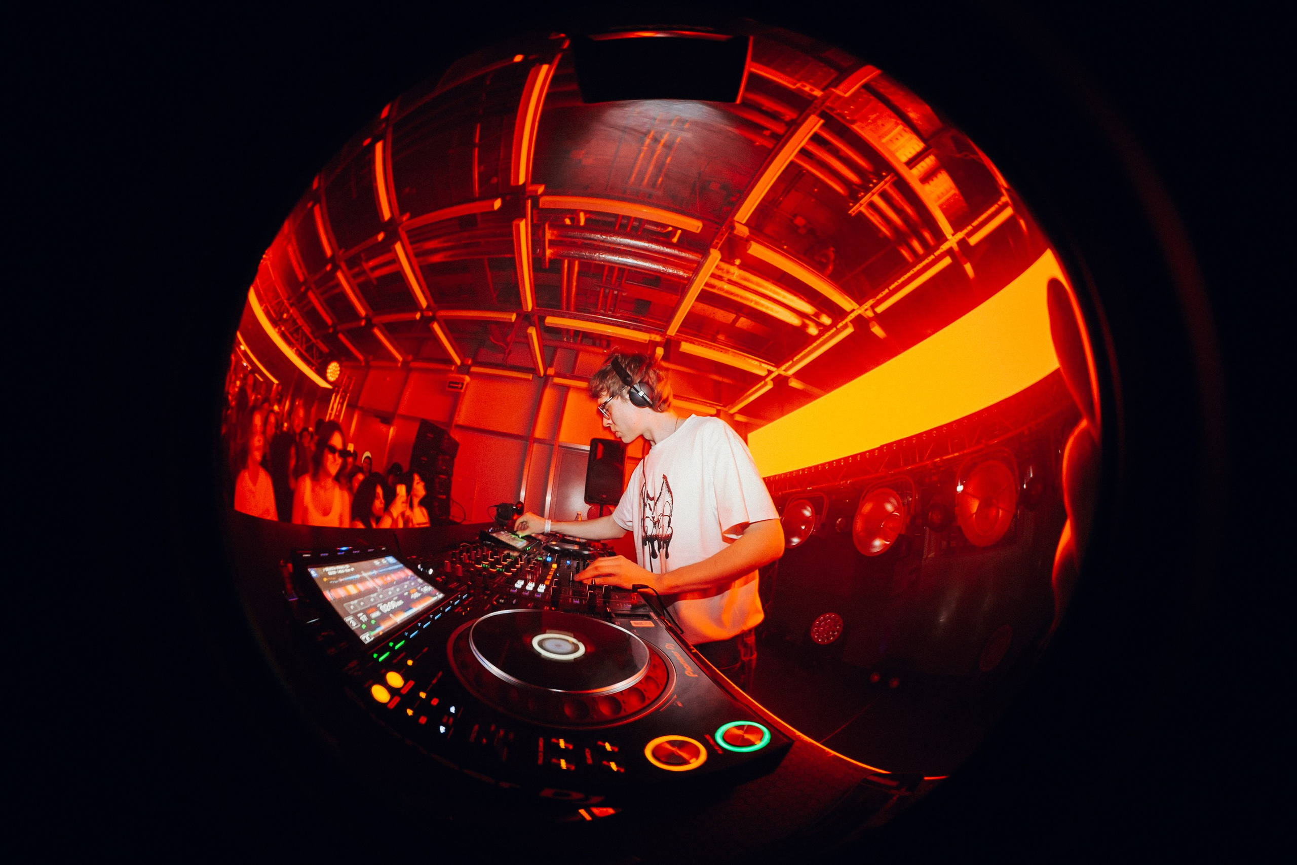 Ночная смена. Главная