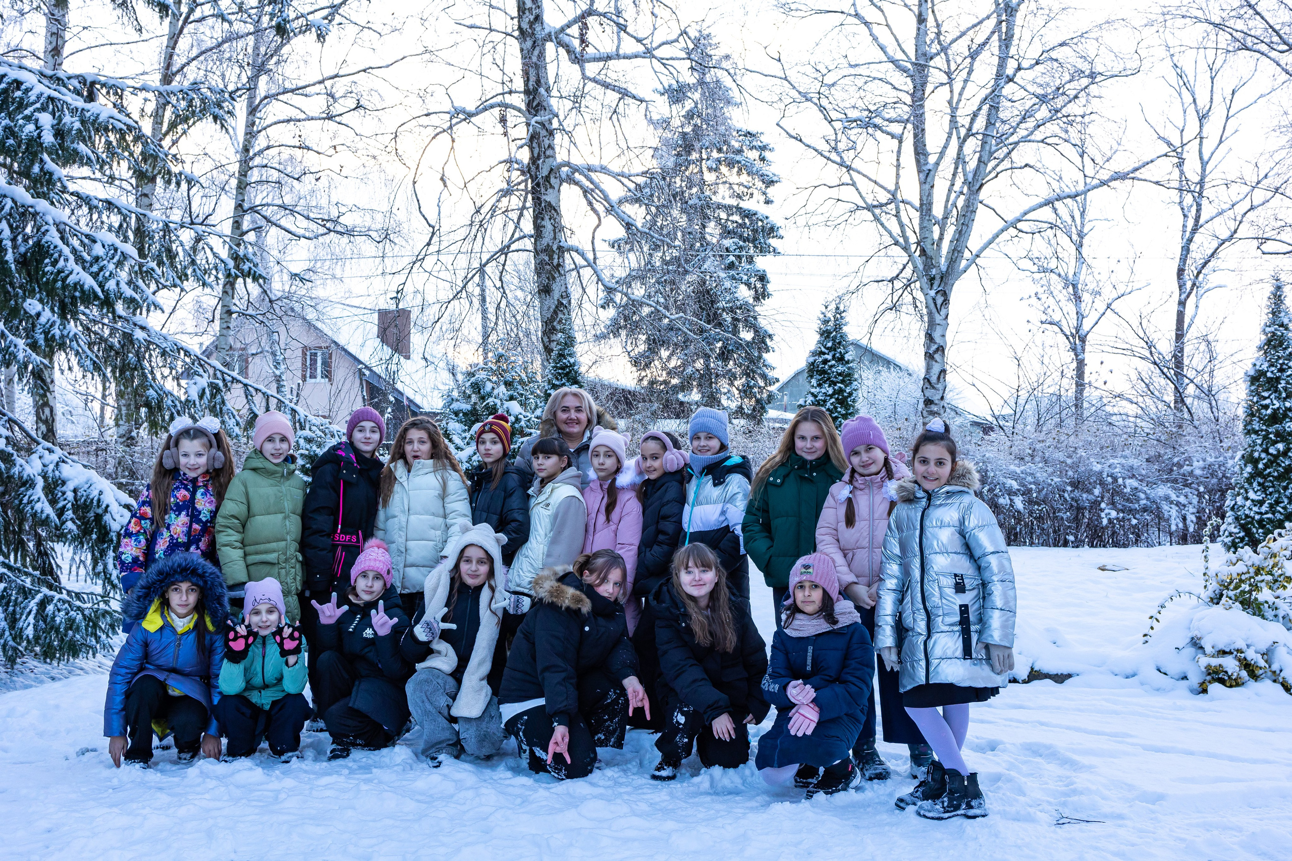 Выпускники начальной школы. LiveBook39 — студия выпускных альбомов Светланы Микишаниной в Калининграде