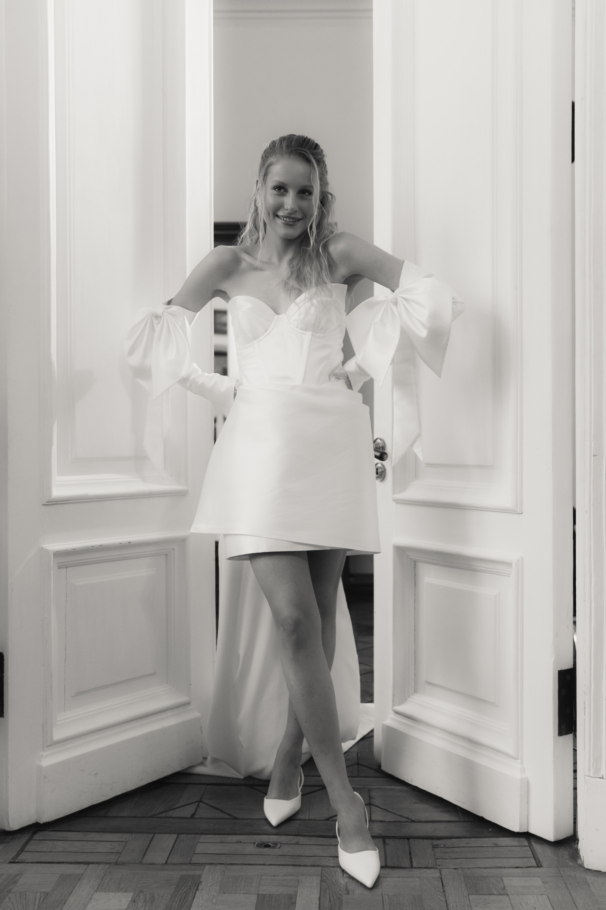 Свадебная съемка в исторической квартире на Чистых прудах. Ярослава Ерина — свадебный фотограф в Москве