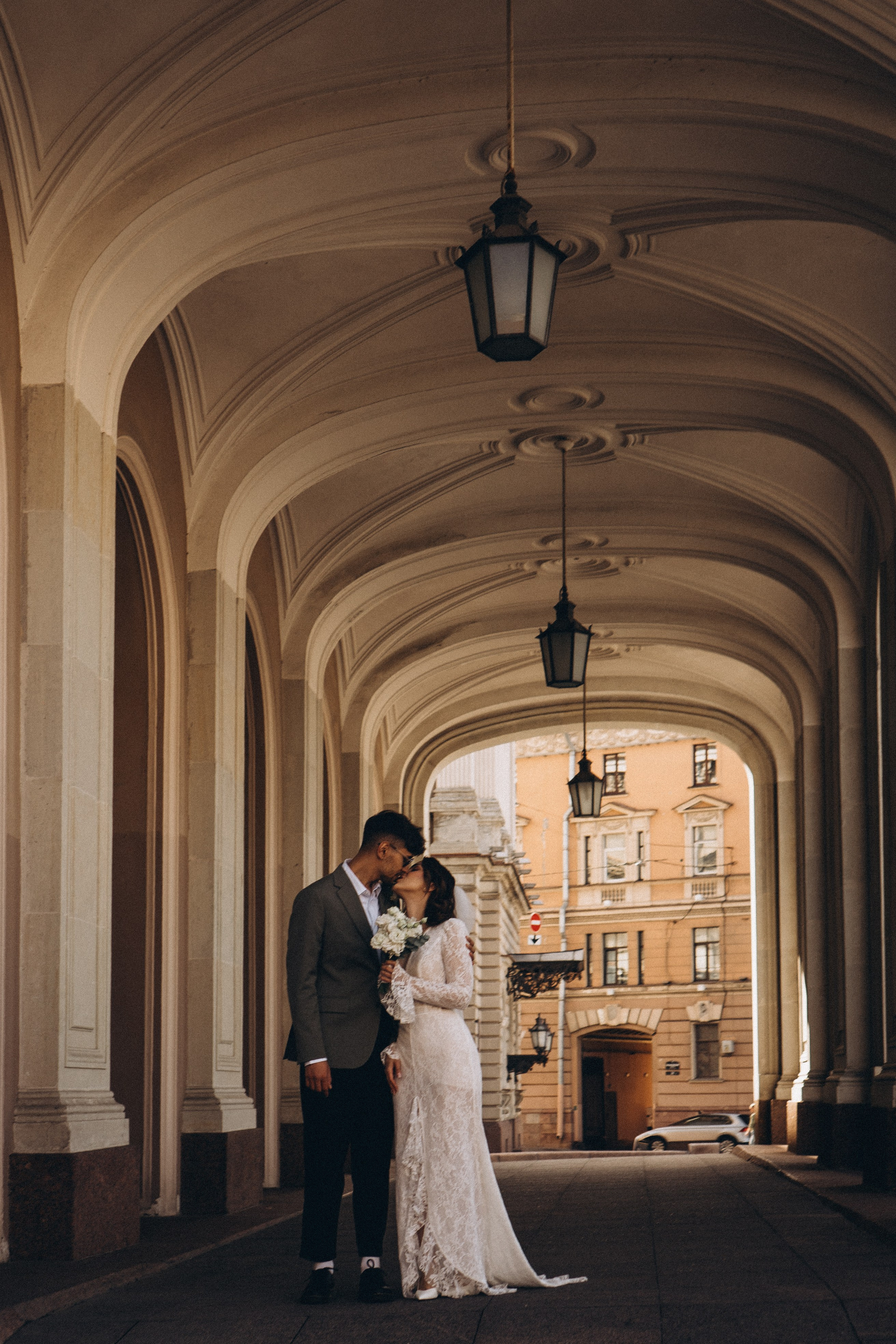 СВАДЕБНАЯ ПРОГУЛКА ВОЗЕ ИСАИКЕВСКОГО СОБОРА АСТОРИИ И ЗАКОНОДАЛЕТНОГО СОБРАНИЯ. Профессиональный фотограф, Санкт-Петербург — Виктория Богомолова