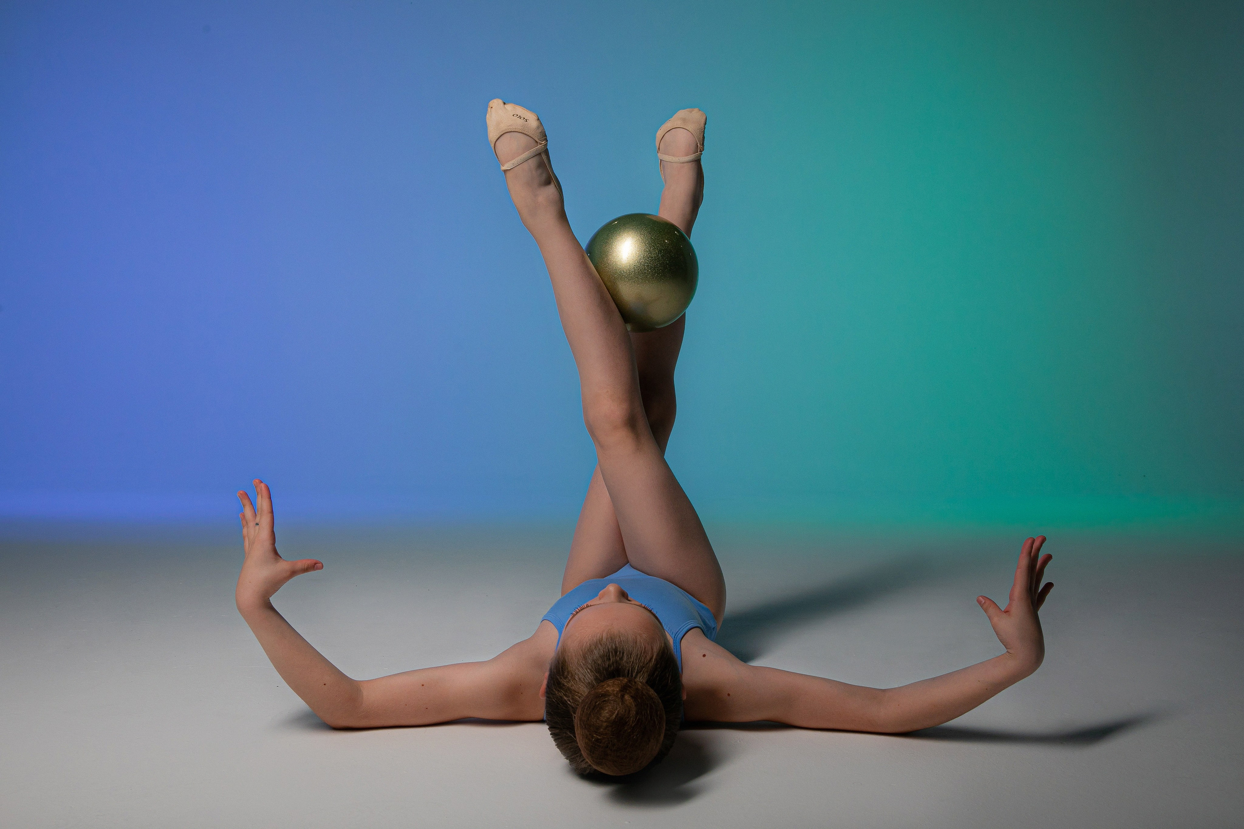 На ярком фоне. Семейный фотограф в Москве