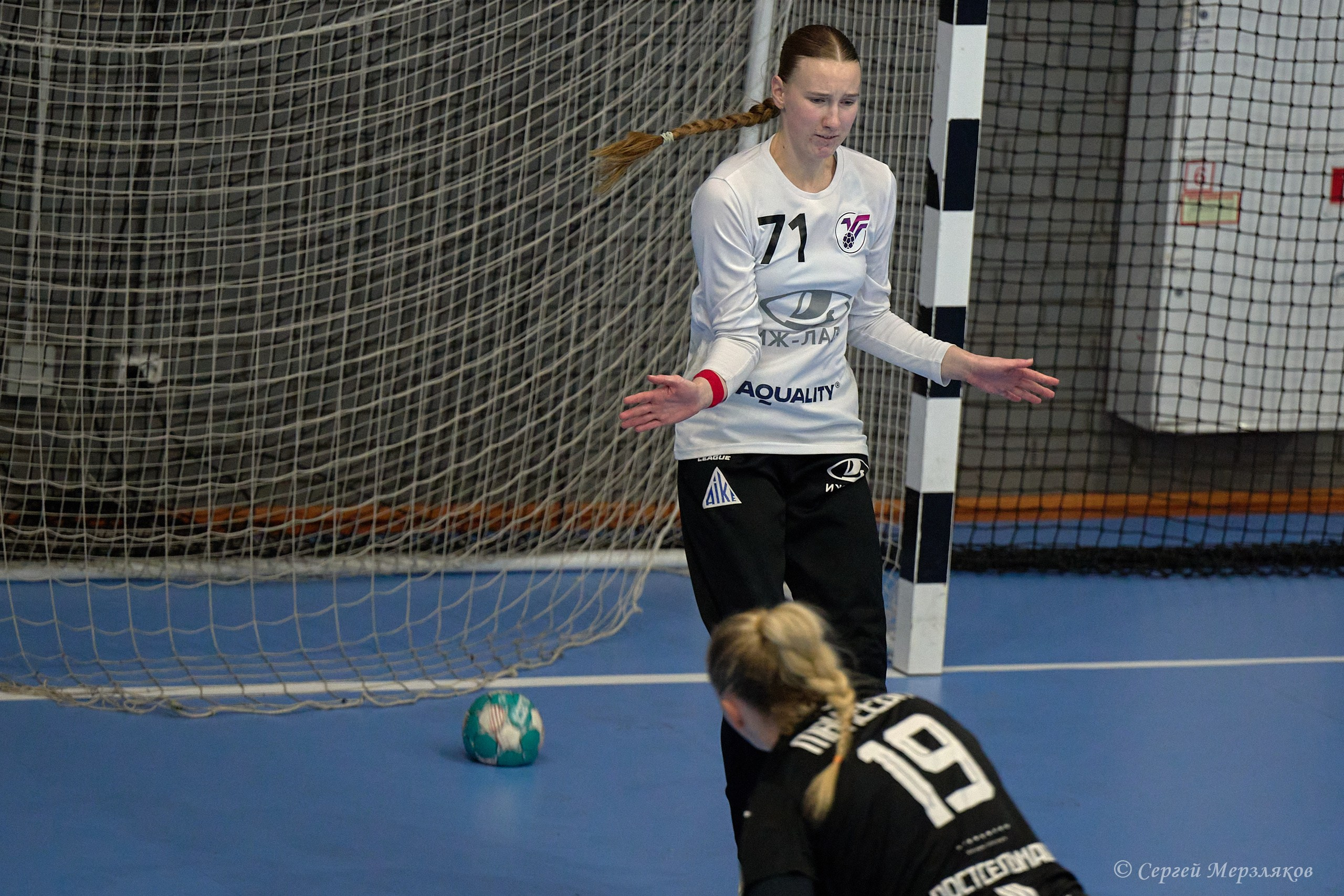 Гандбол. OLIMPBET Суперлига. «Университет» — «Ростов-Дон». Спортивный репортажный фотограф в Ижевске Сергей Мерзляков