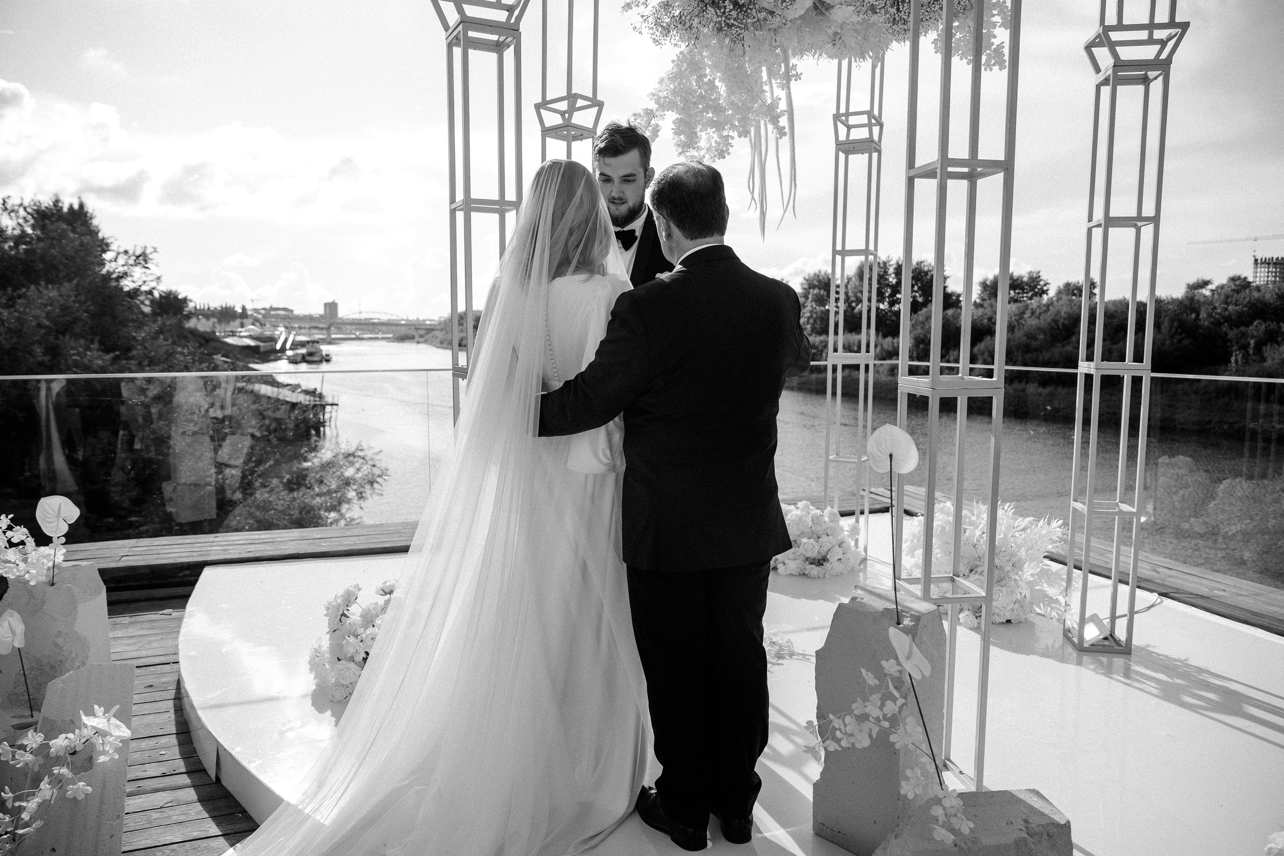 Zhenya & Bogdana. Шумега Василий — амбассадор вайбовых вечеринок