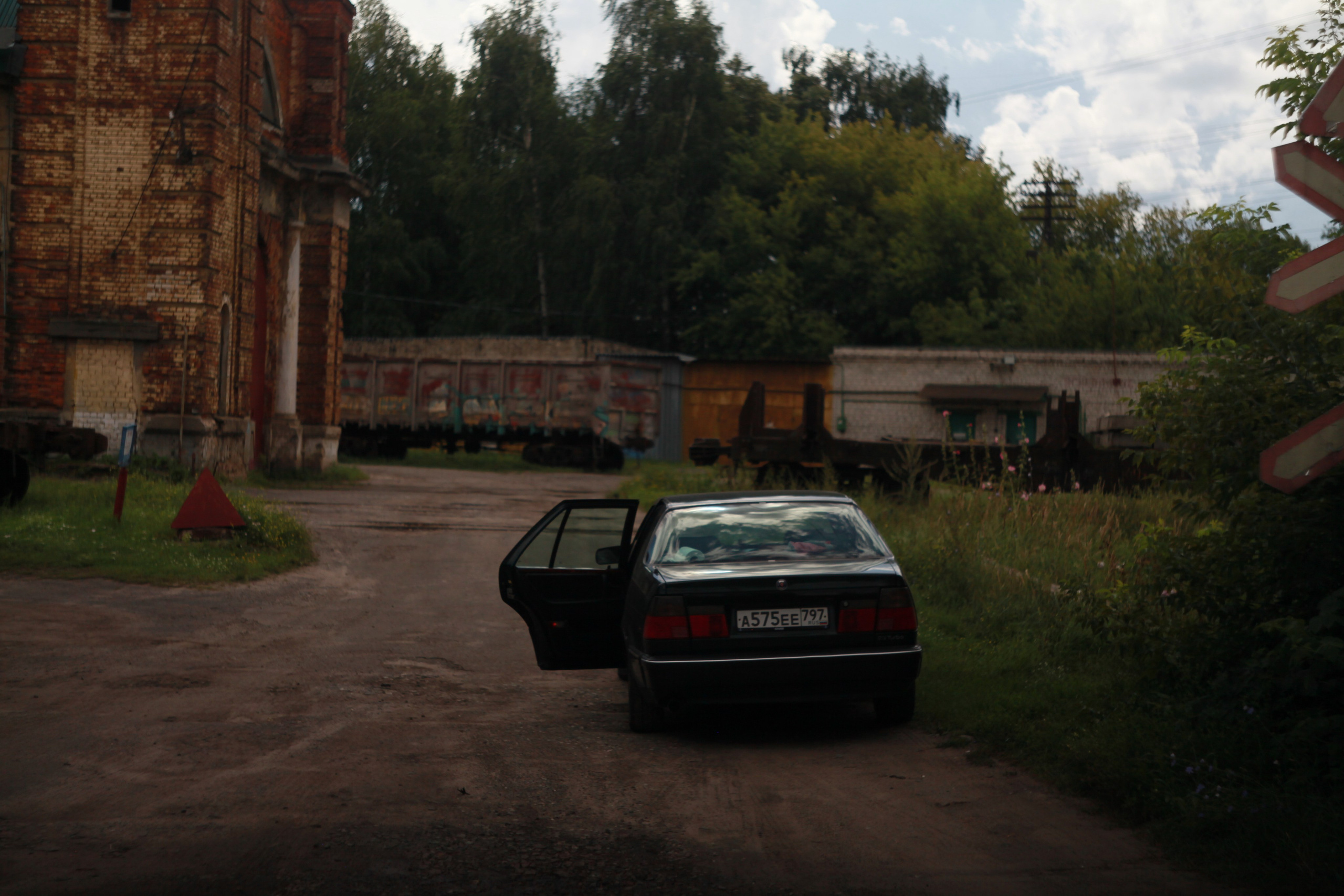 Sesurity. Den Mirov — Фотограф, Музыкант