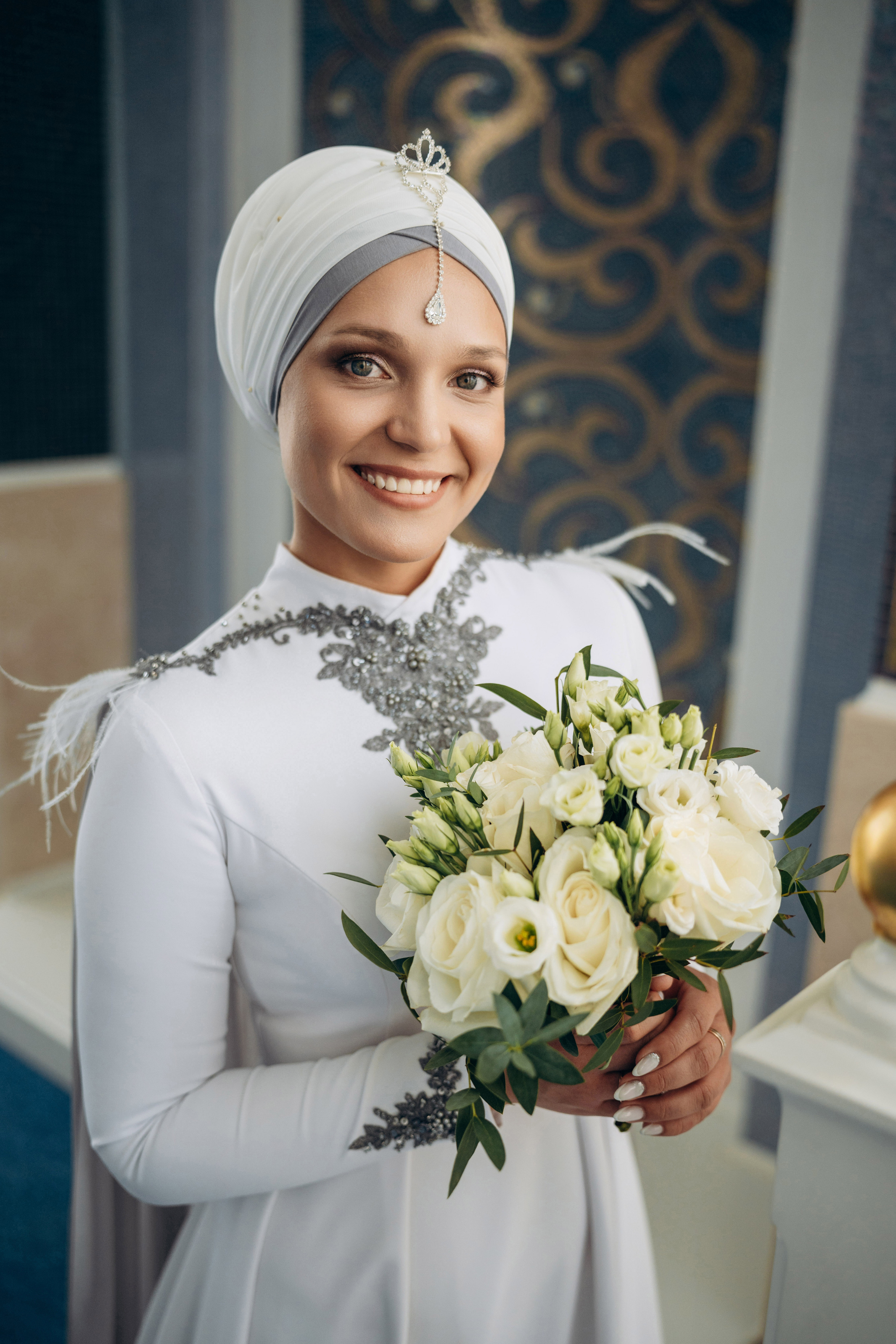никах в мечети Иман Нуры, фотосессия в мечети Иман Нуры, фотограф на никах в Казани Ranas4you, образ невесты на никах, завязывание платка Казань, платье на никах Казань