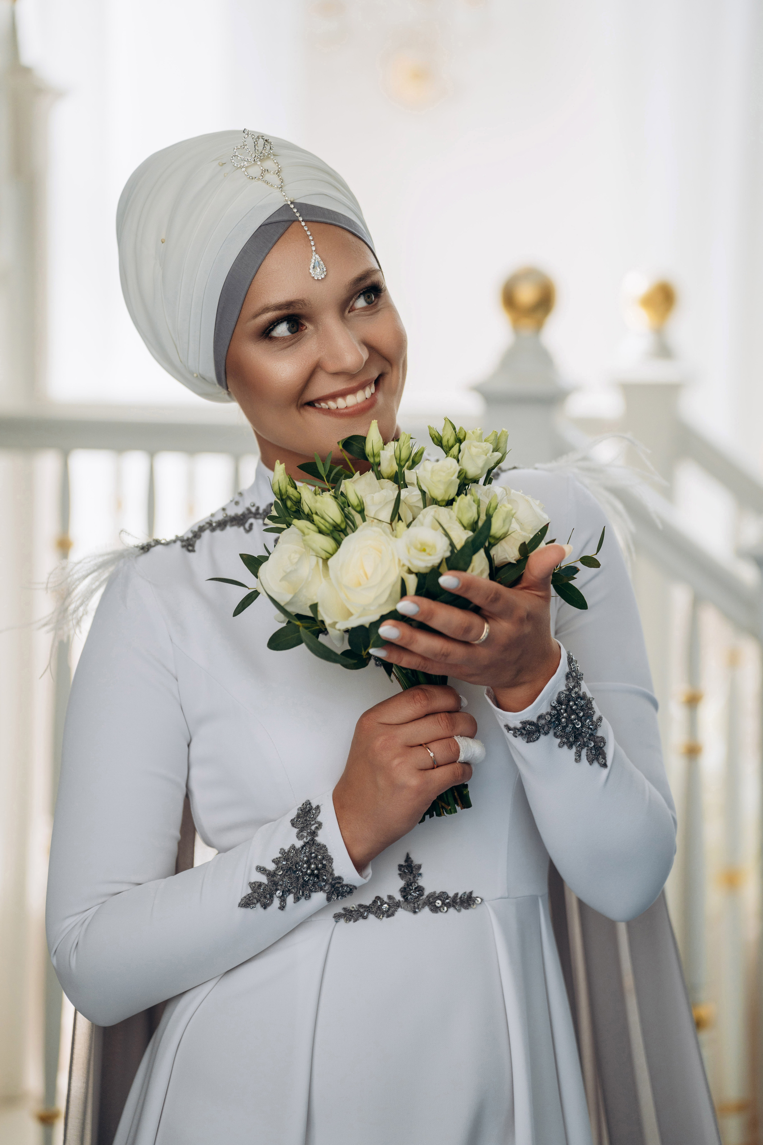 никах в мечети Иман Нуры, фотосессия в мечети Иман Нуры, фотограф на никах в Казани Ranas4you, образ невесты на никах, завязывание платка Казань, платье на никах Казань