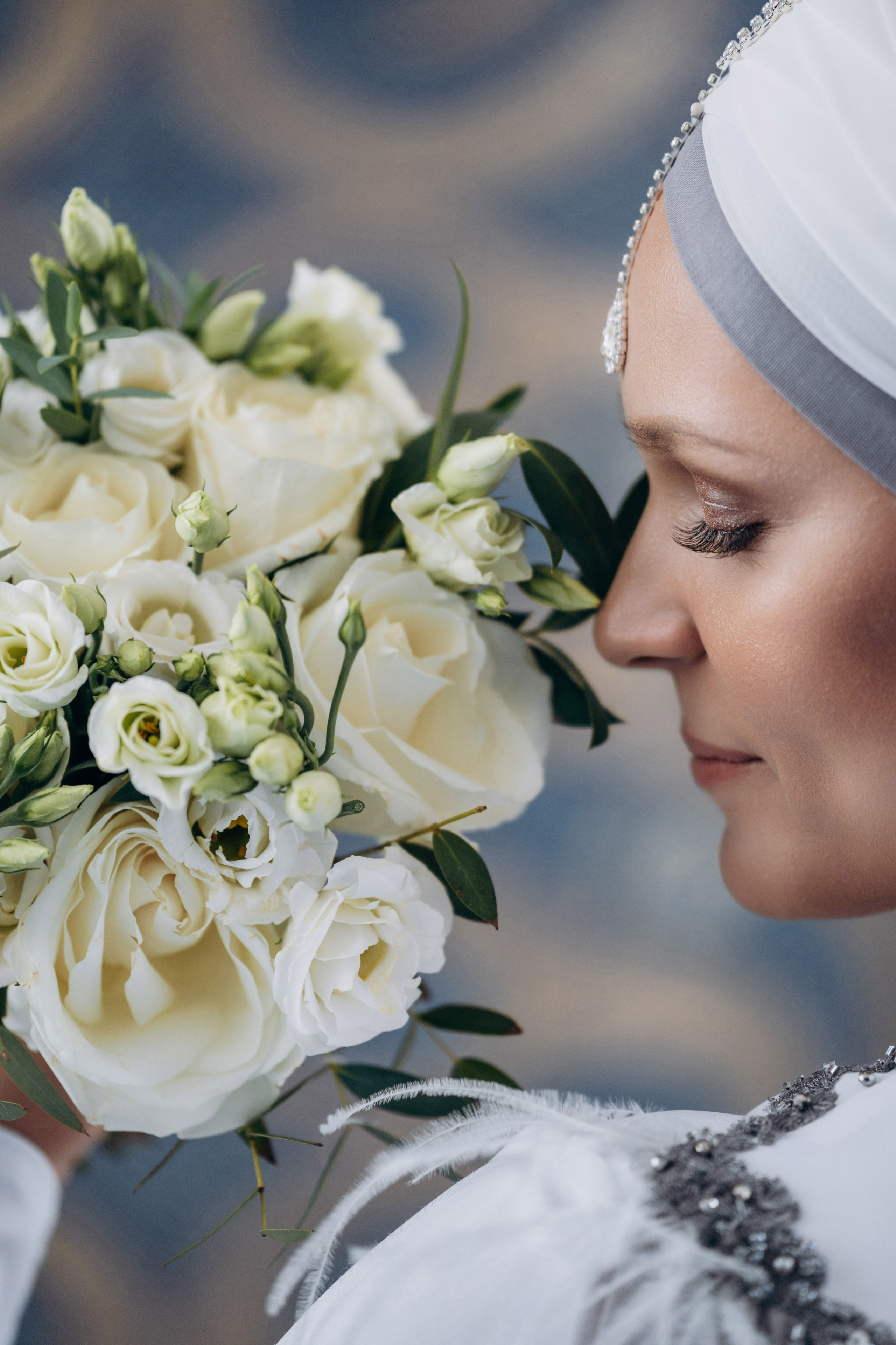 никах в мечети Иман Нуры, фотосессия в мечети Иман Нуры, фотограф на никах в Казани Ranas4you, образ невесты на никах, завязывание платка Казань, платье на никах Казань
