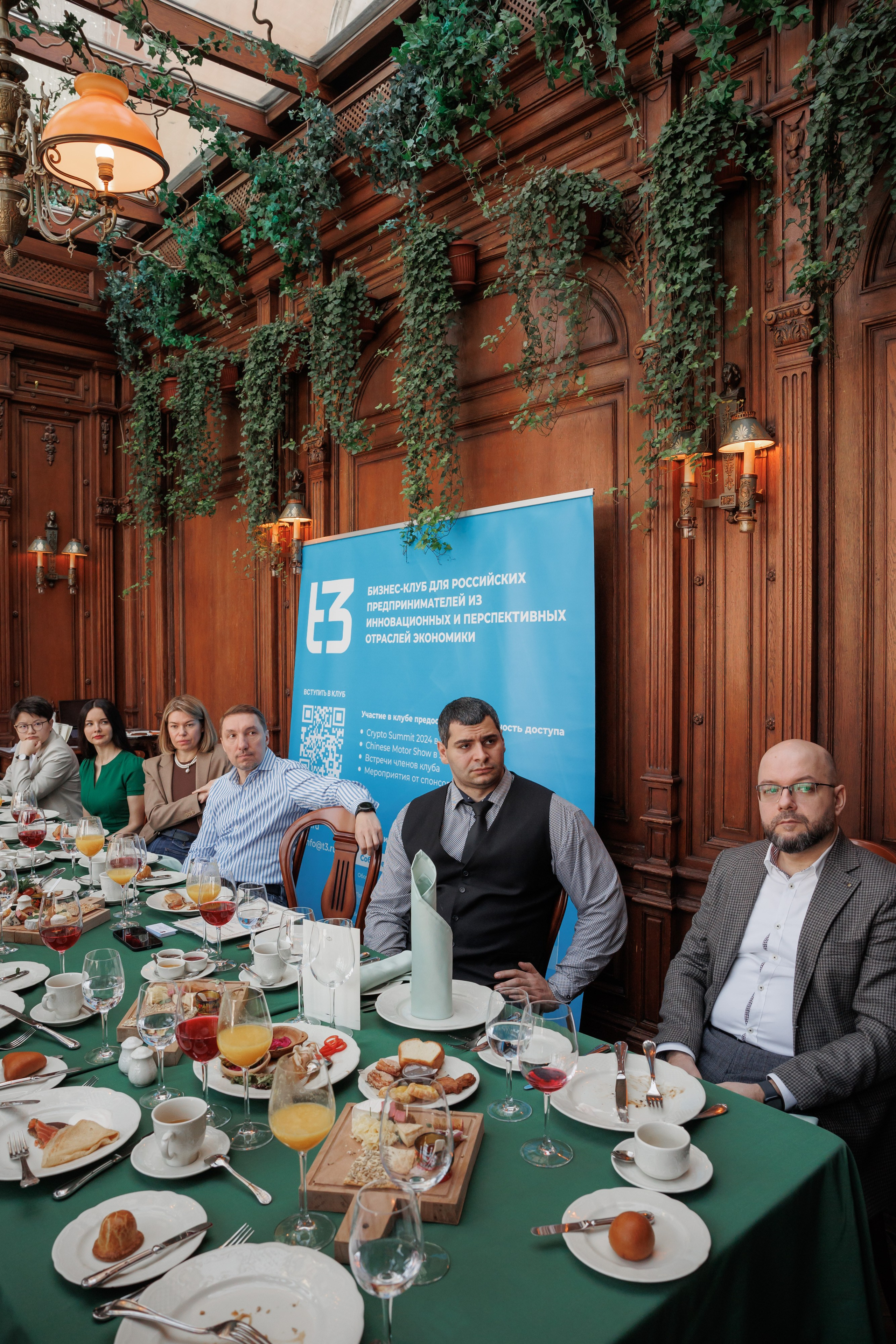 Деловой завтрак, кафе «Пушкин». Свадебный и репортажный фотограф (Москва, Королев и другие)