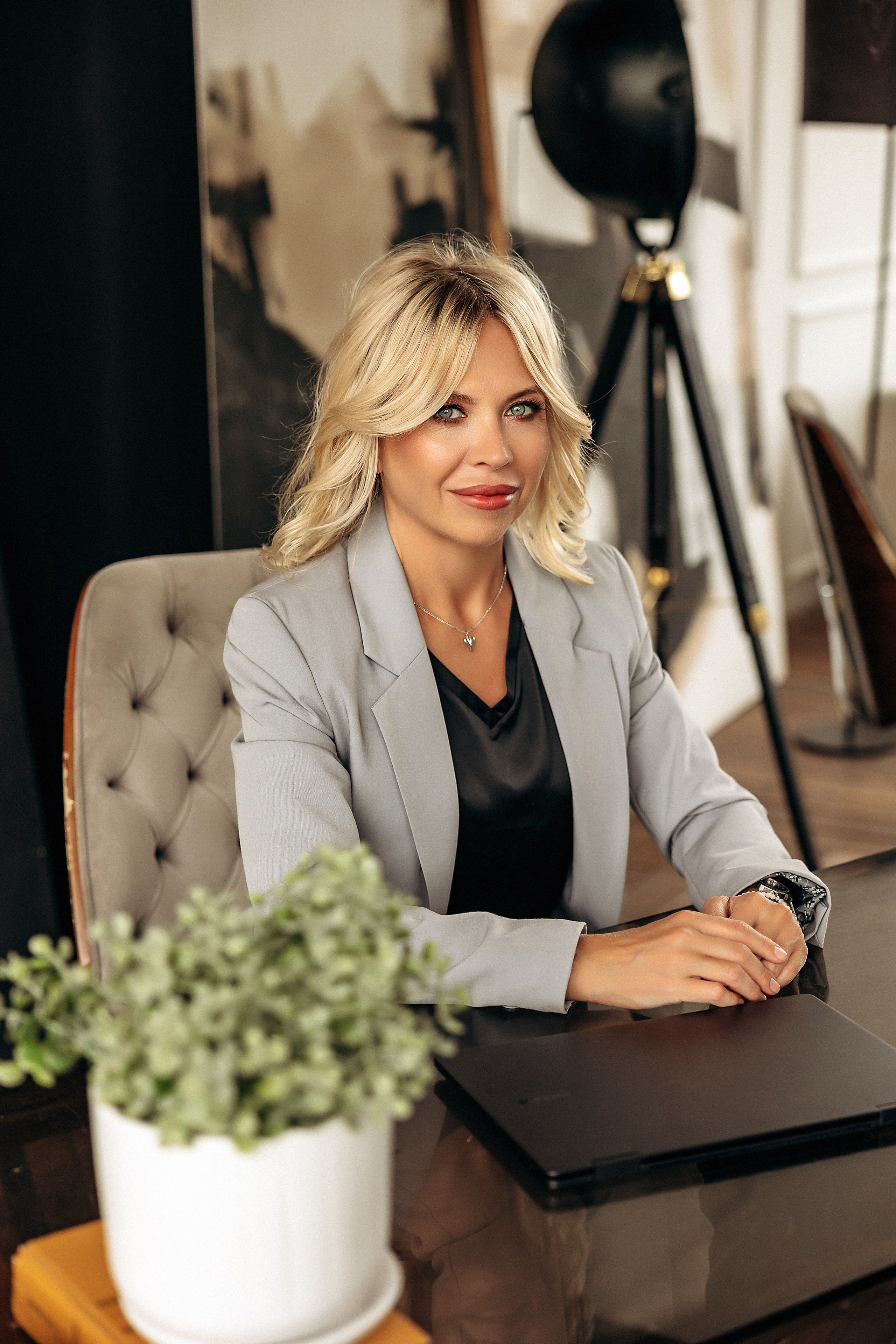 Ольга. Риэлтор. Фотограф в Калининграде свадебная фотография, репортажная, фотосессии