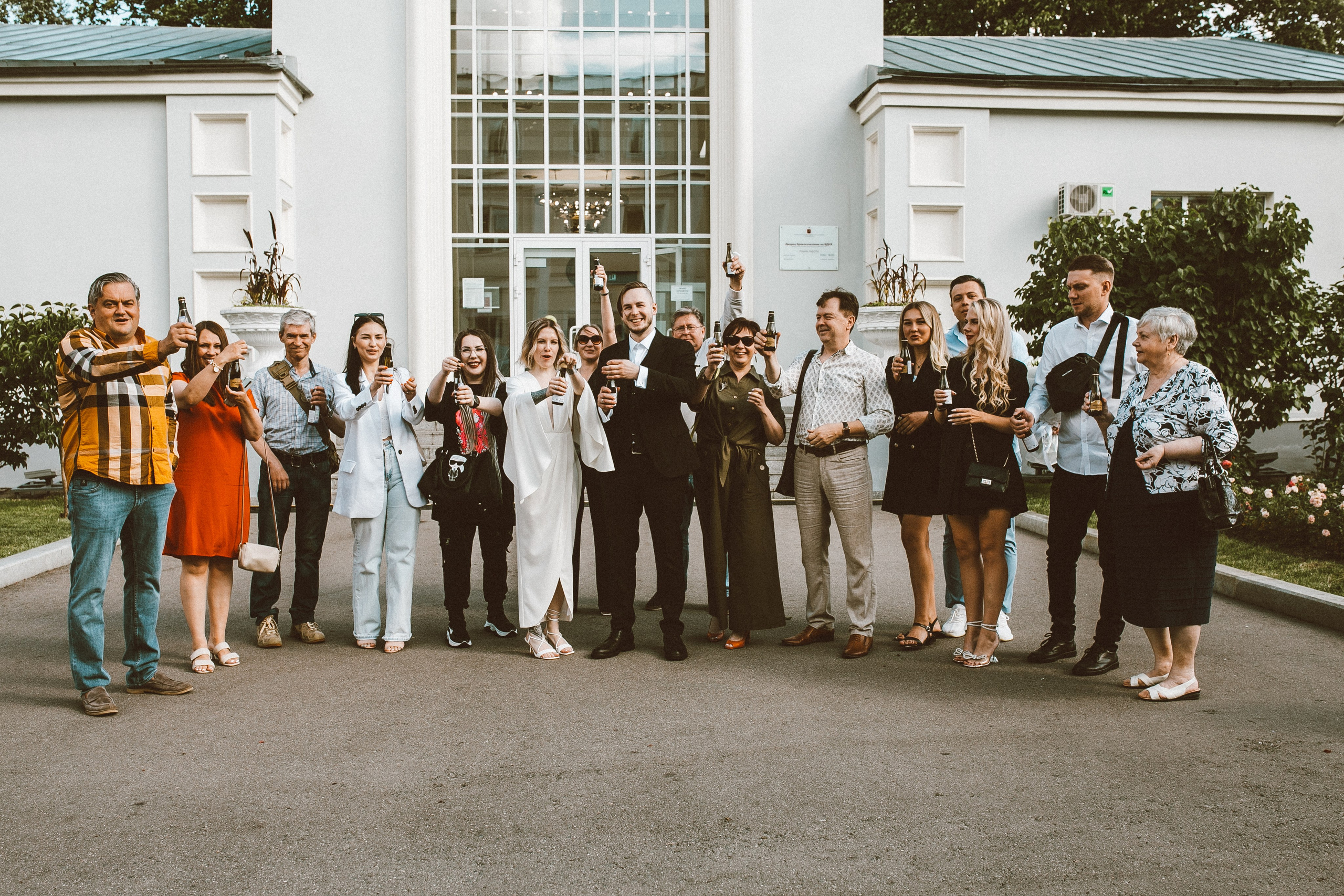 ЗАГС. Эвия и Александр. Фотограф Дарья Воскресенская в Москве