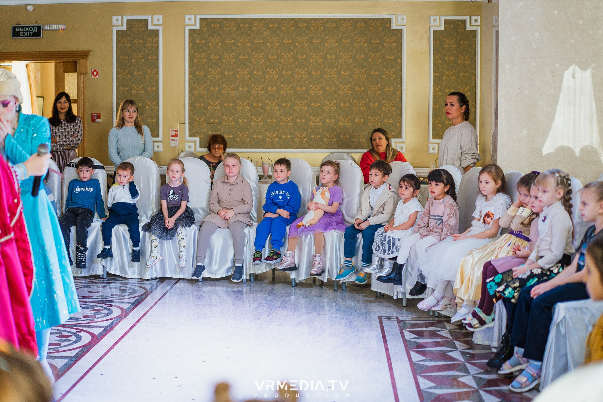 ХОЛОДНОЕ СЕРДЦЕ в ресторане «Империя»