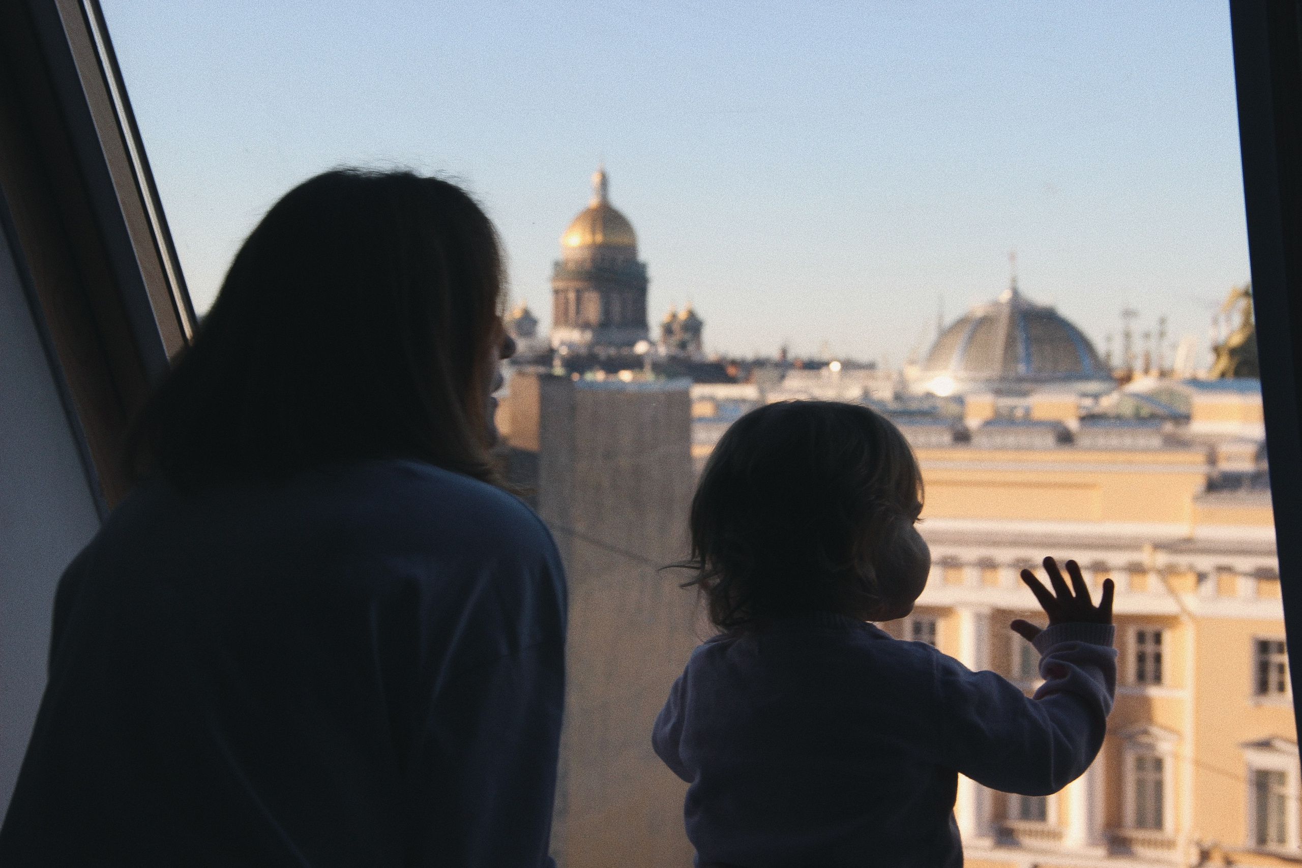 За окном питерское солнышко. Rose Korenevskaya|Ваш нежный фотограф
