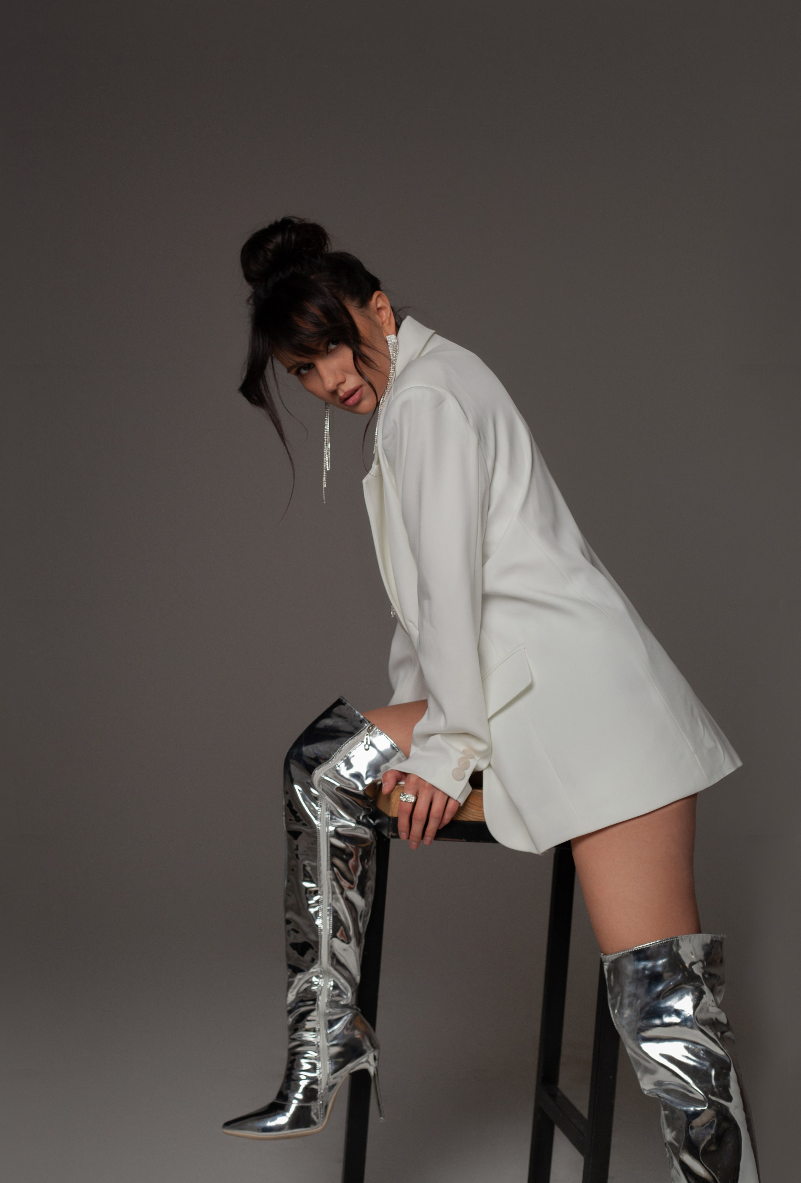 Ольга (образ в белом пиджаке). Фотограф Москва Дарья Дорожинская