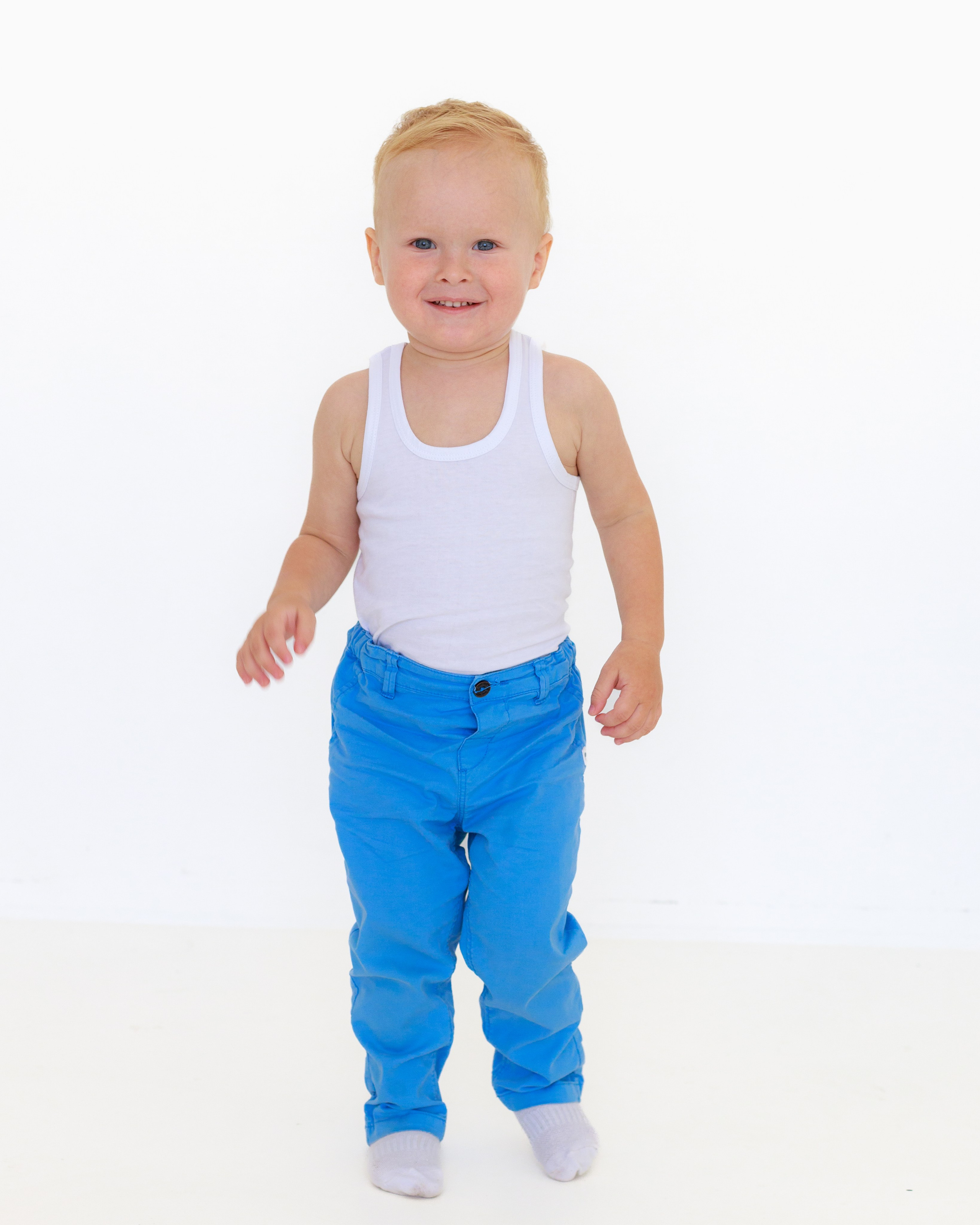 Артем Сараев 90/2,1/25. Римма Зайцева контент для брендов