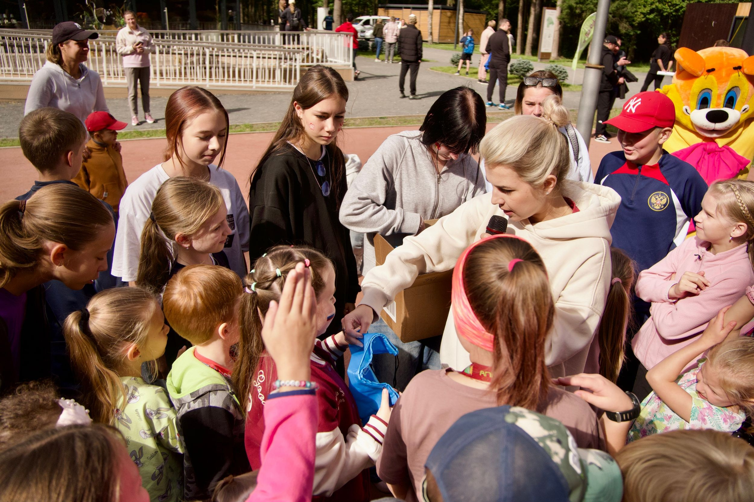 Забег в парке «Дубки». Кафе «БЕЛКА НАШЕПТАЛА». Ну оооочень концептуальное кафе