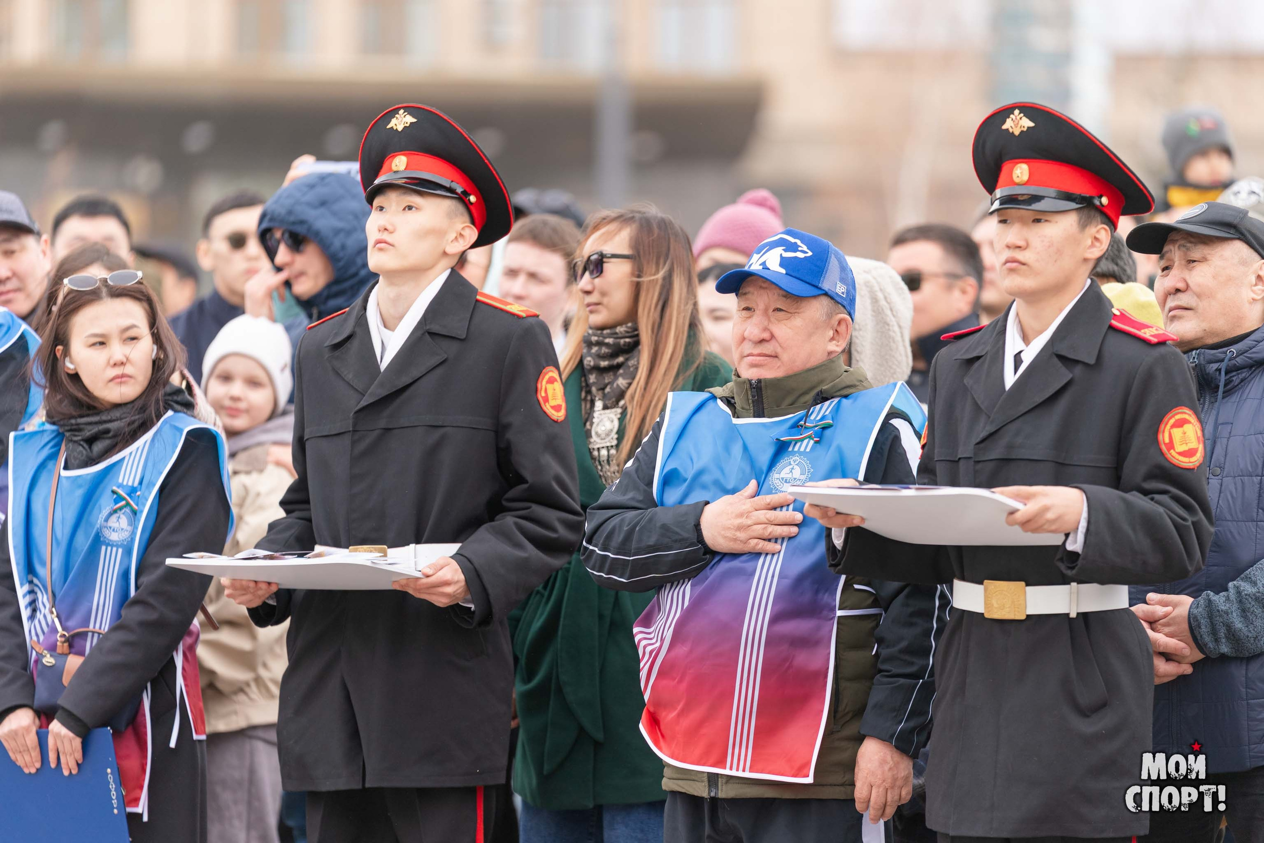 Торжественная церемония вручения знаков отличия ВФСК «ГТО» в День Республики Саха (Якутия). Студия «Мой Спорт!» — все о спорте в Якутии