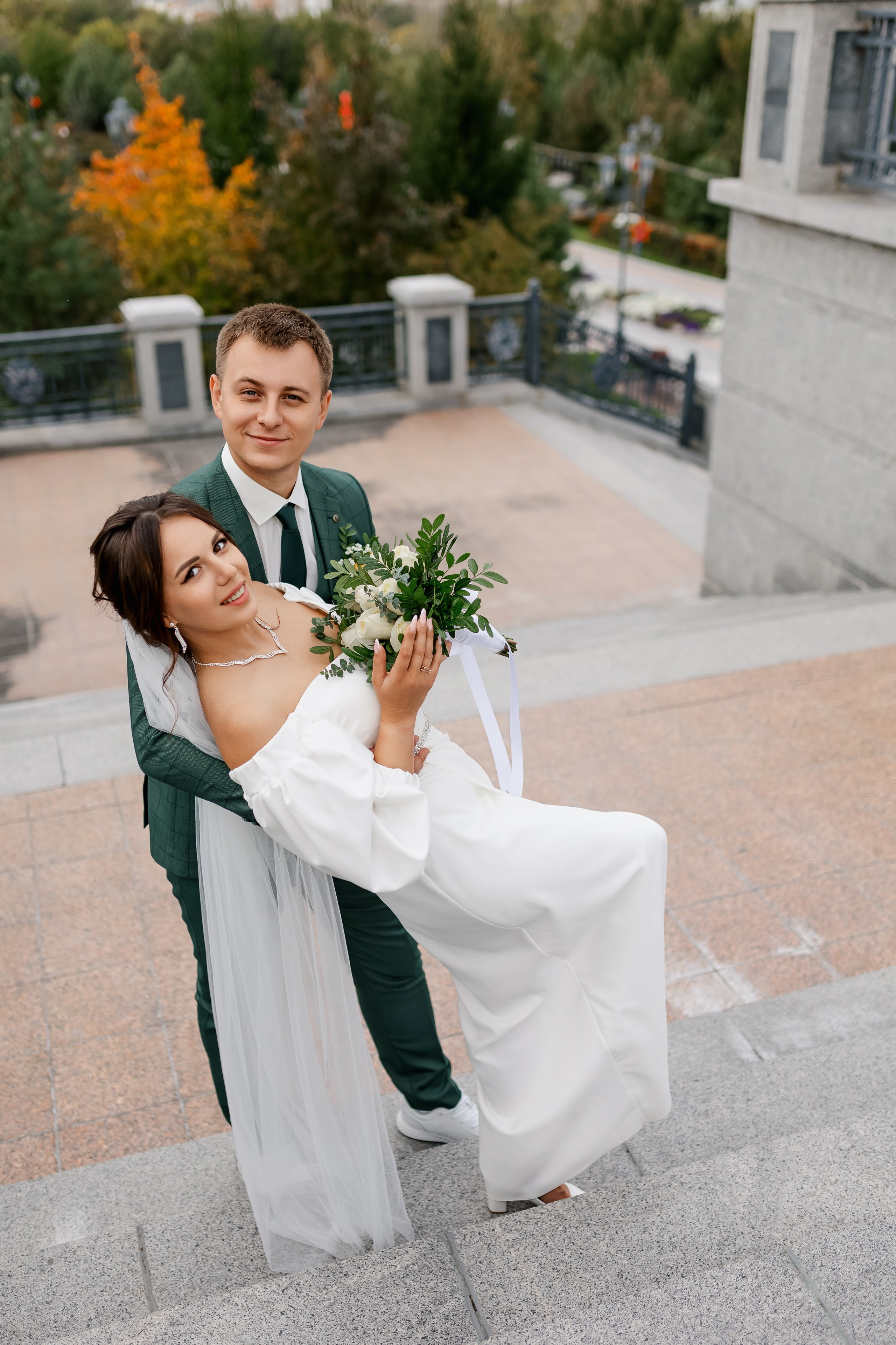Олег и Юлия. Свадебная прогулка. Свадебный фотограф в Хабаровске