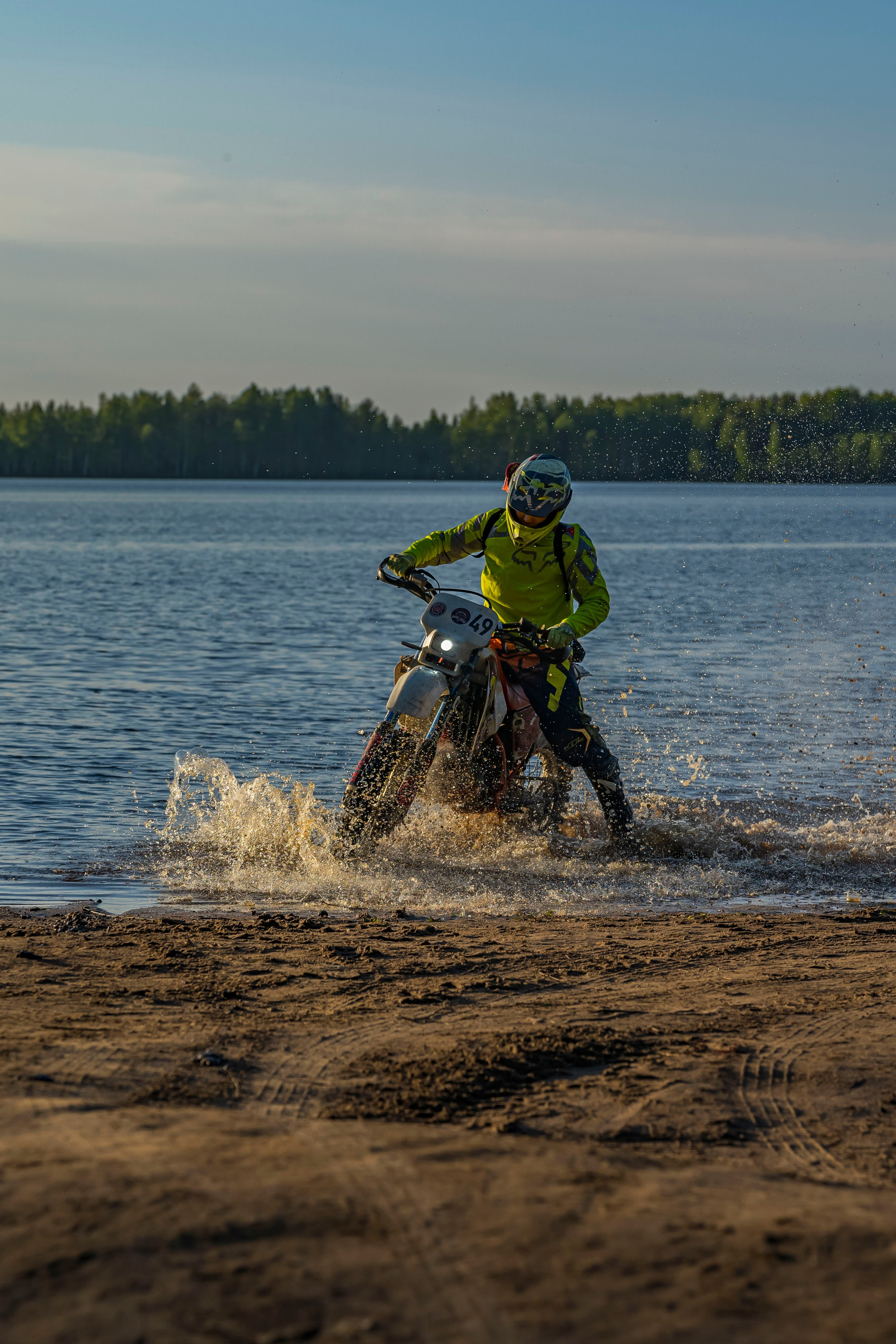 Владимир. Графический дизайнер Илья Левченко
