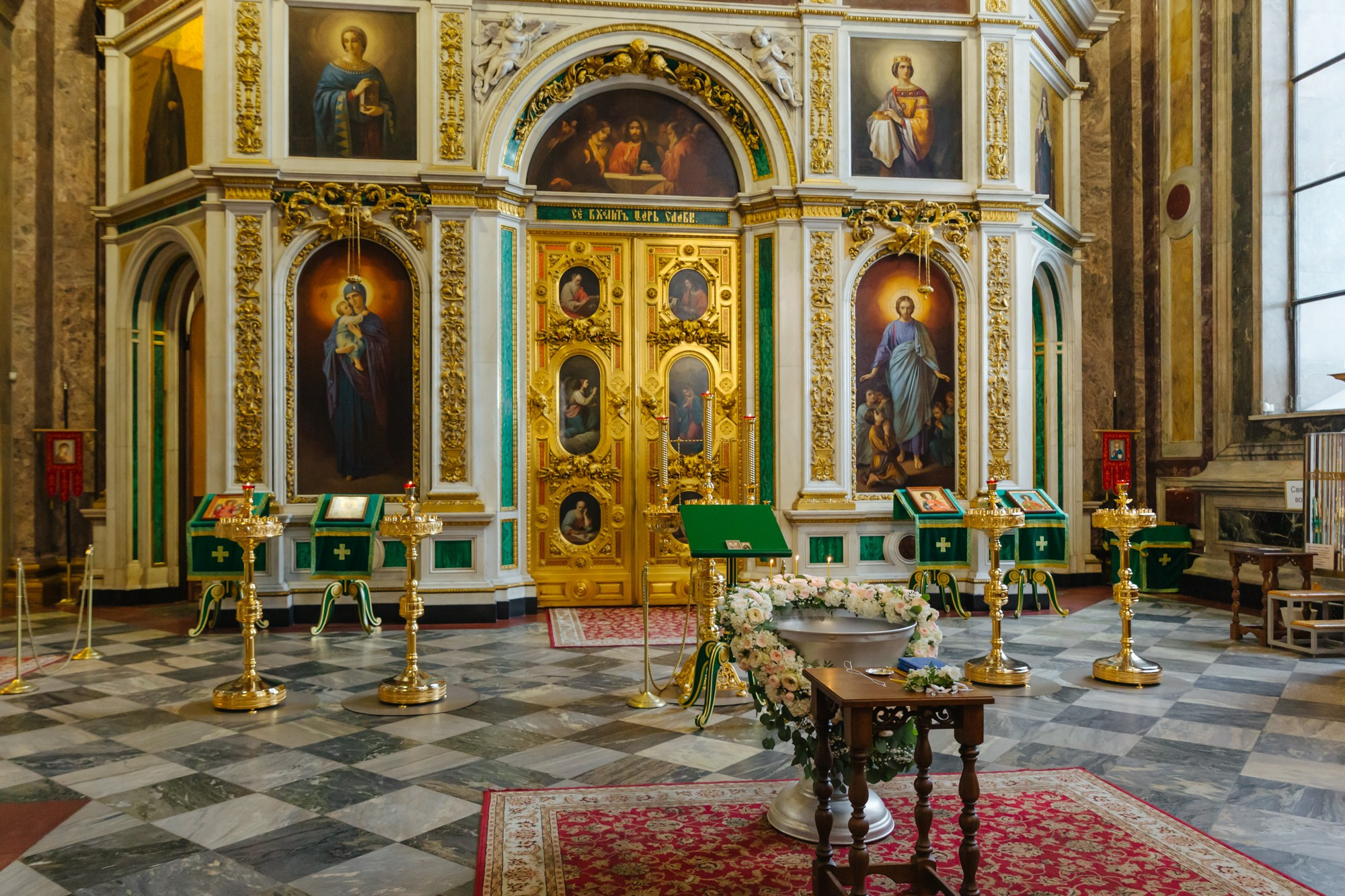 Крещение индивидуальное Исаакиевский собор. Фотограф крещение венчание в Петербурге! Помогает подобрать храм и посоветовал душевного батюшку в СПб