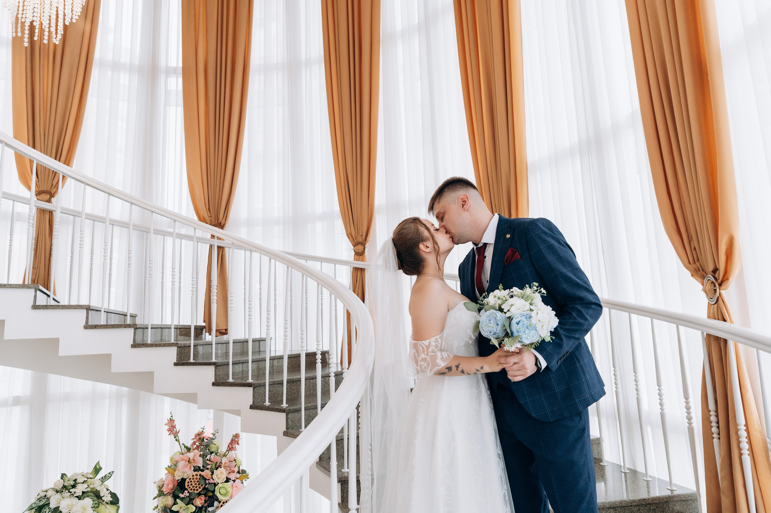 Прогулка, регистрация, банкет. Фотограф в Новосибирске