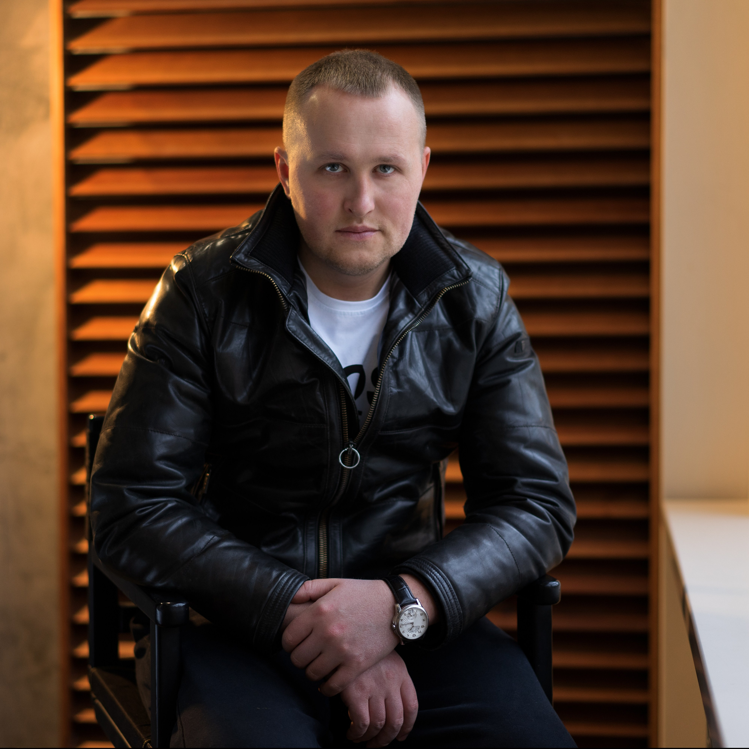 Мужская фотосессия в студии. Фотограф Екатеринбург Кокшарова Александра