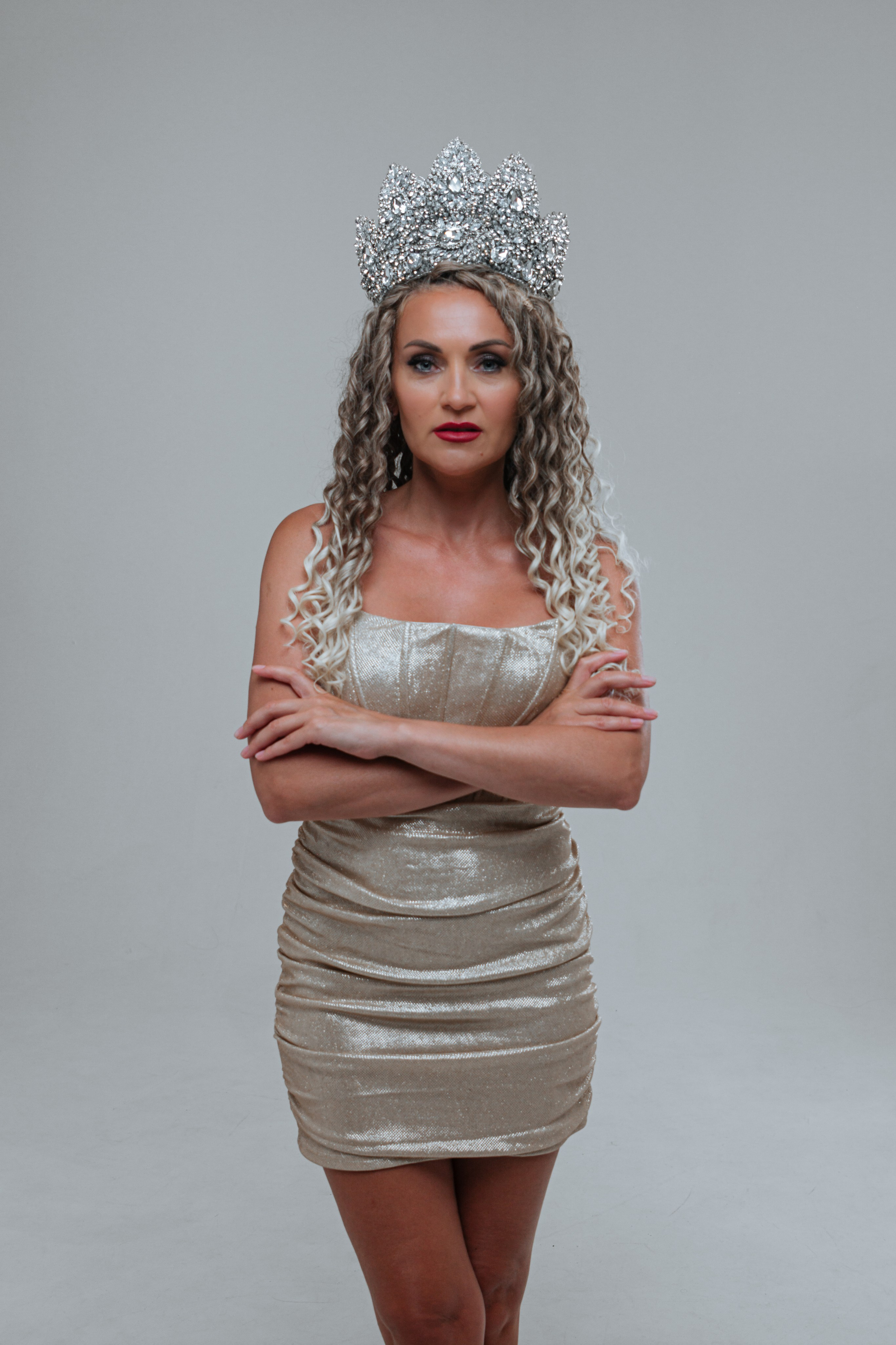 Фотосессия Superwoman Натальи и Светланы для афишы. Портретный фотограф в Санкт-Петербурге Дмитриева Наталия