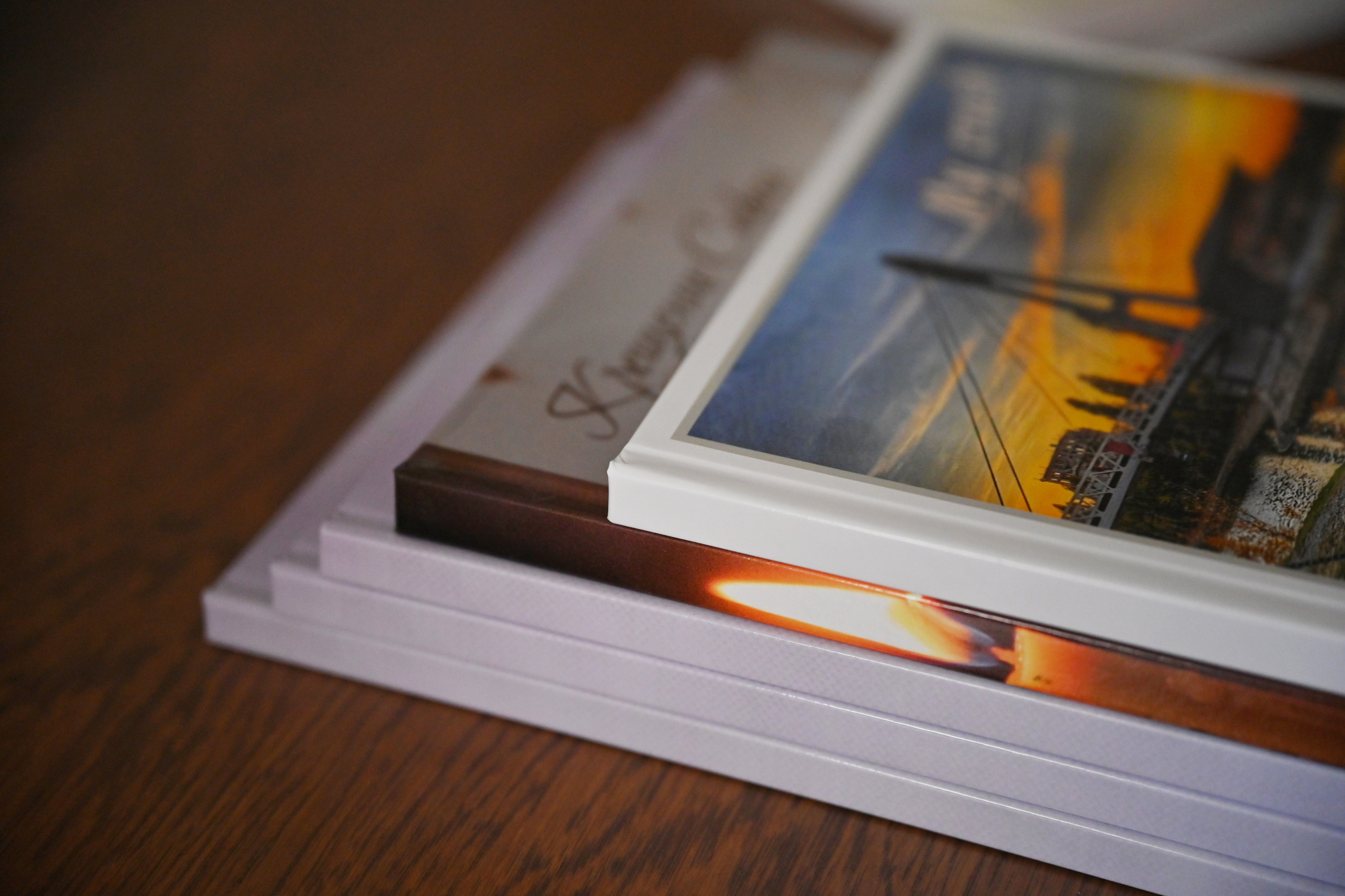 Фотокниги с разными обложками в Краснодаре