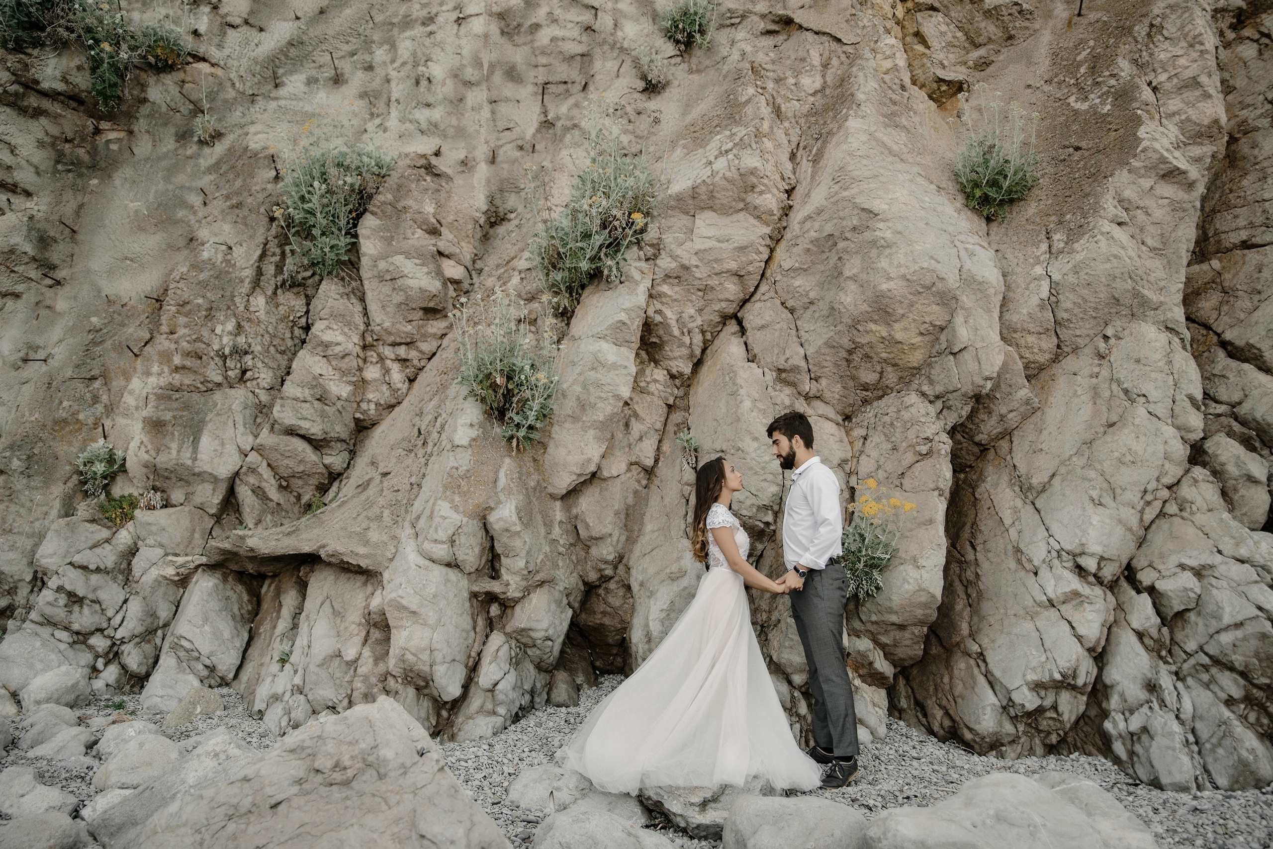 Свадебная фотосессия и выездная регистрация брака на берегу моря. Свадебный и семейный фотограф в Москве Светлана Зоткина