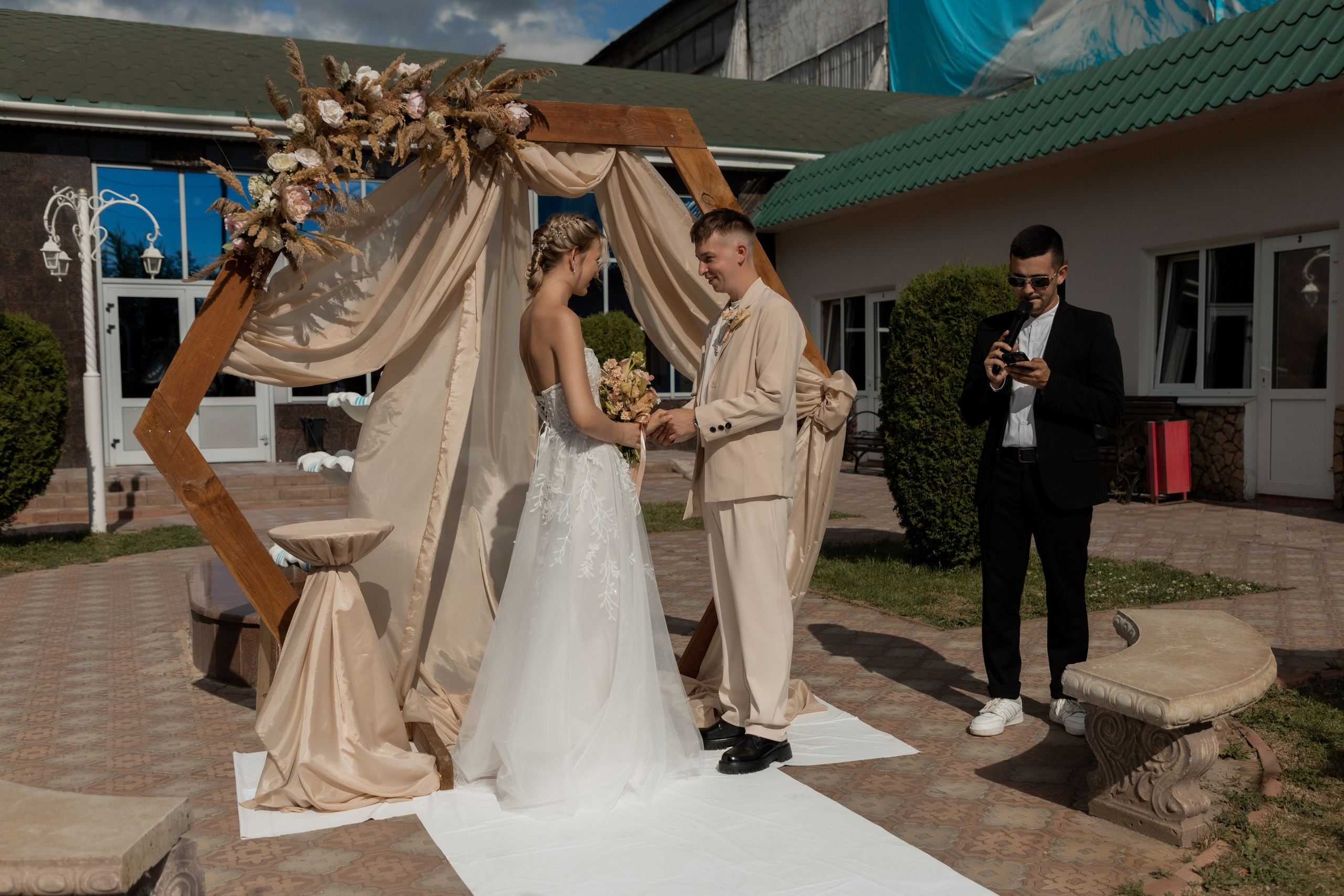 Роман и Александра (банкет). Свадебный фотограф Ангелина Сунгатулина | Саратов | Балаково | Вольск