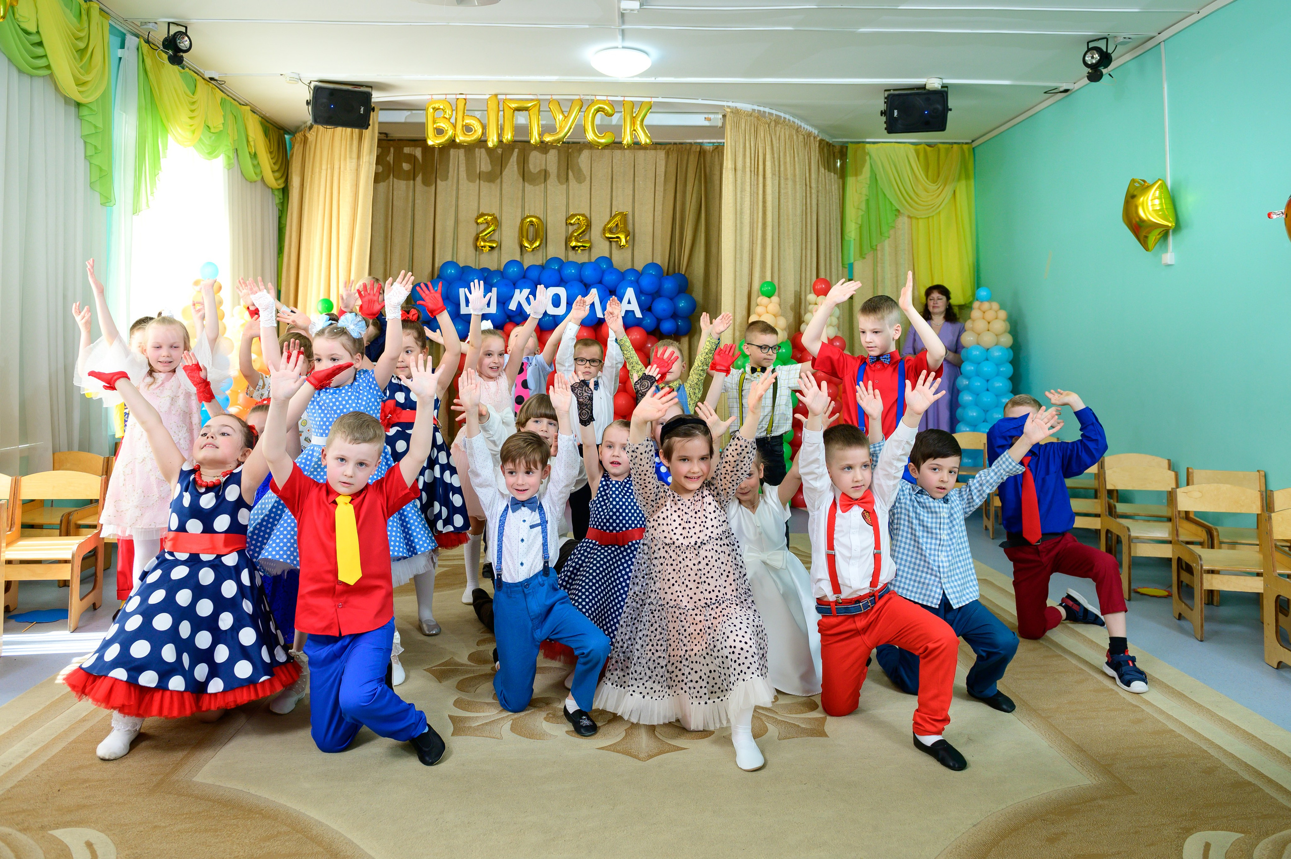 Общая фотография детей на утреннике.