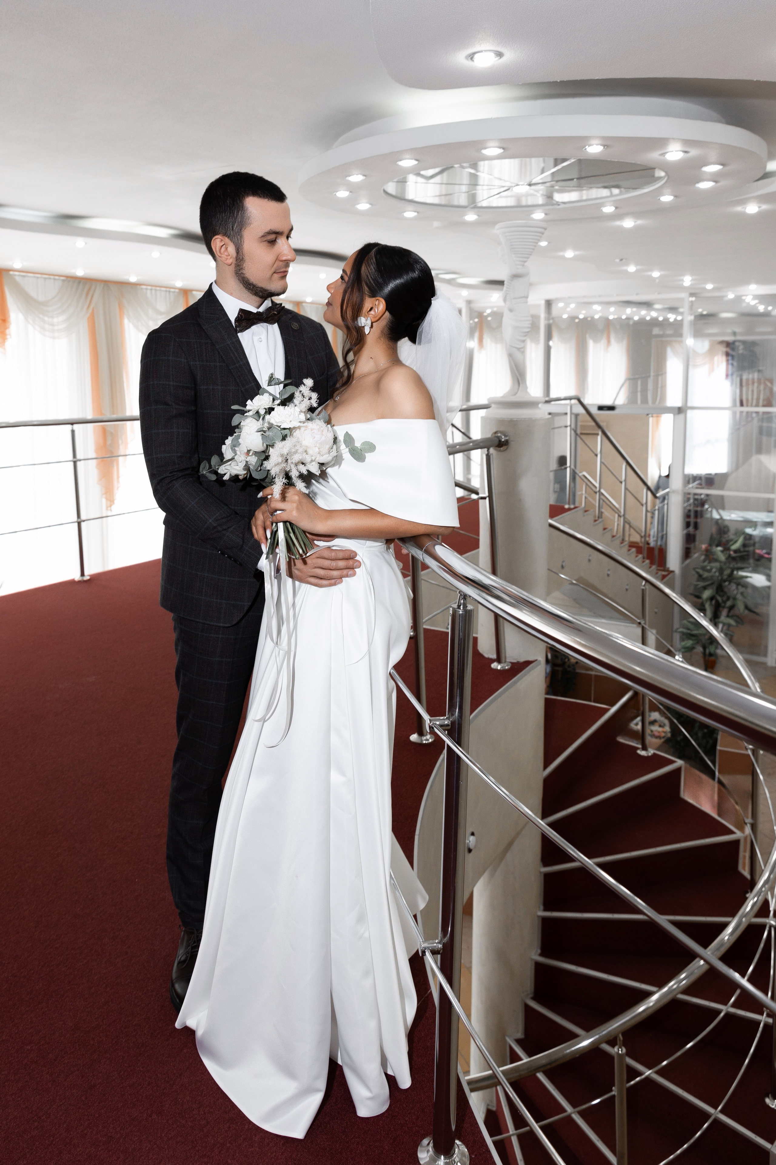 Необычная идея для утра невесты и фотосессия с ретро волгой. Свадебный и портретный фотограф в Сыктывкаре и в Москве Новосельцева Алена