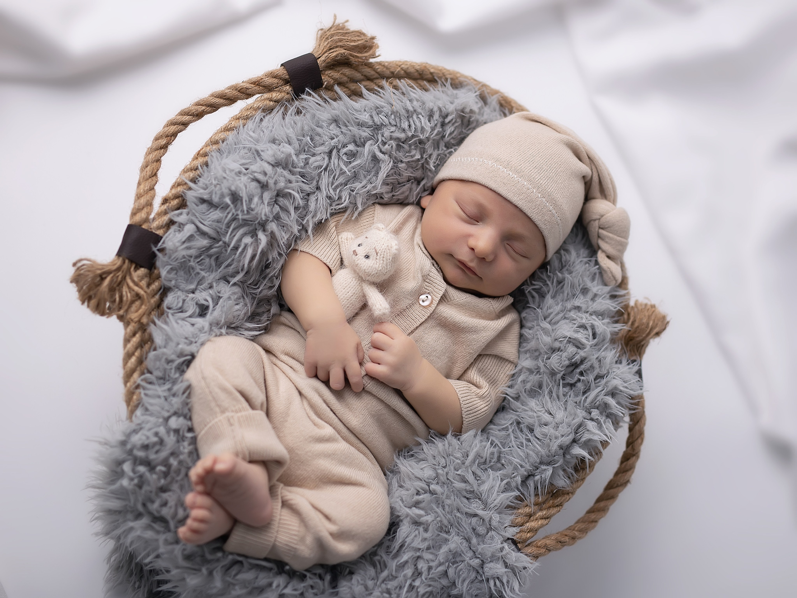 Новорожденные. Фотограф в Перми Anastasia Aone