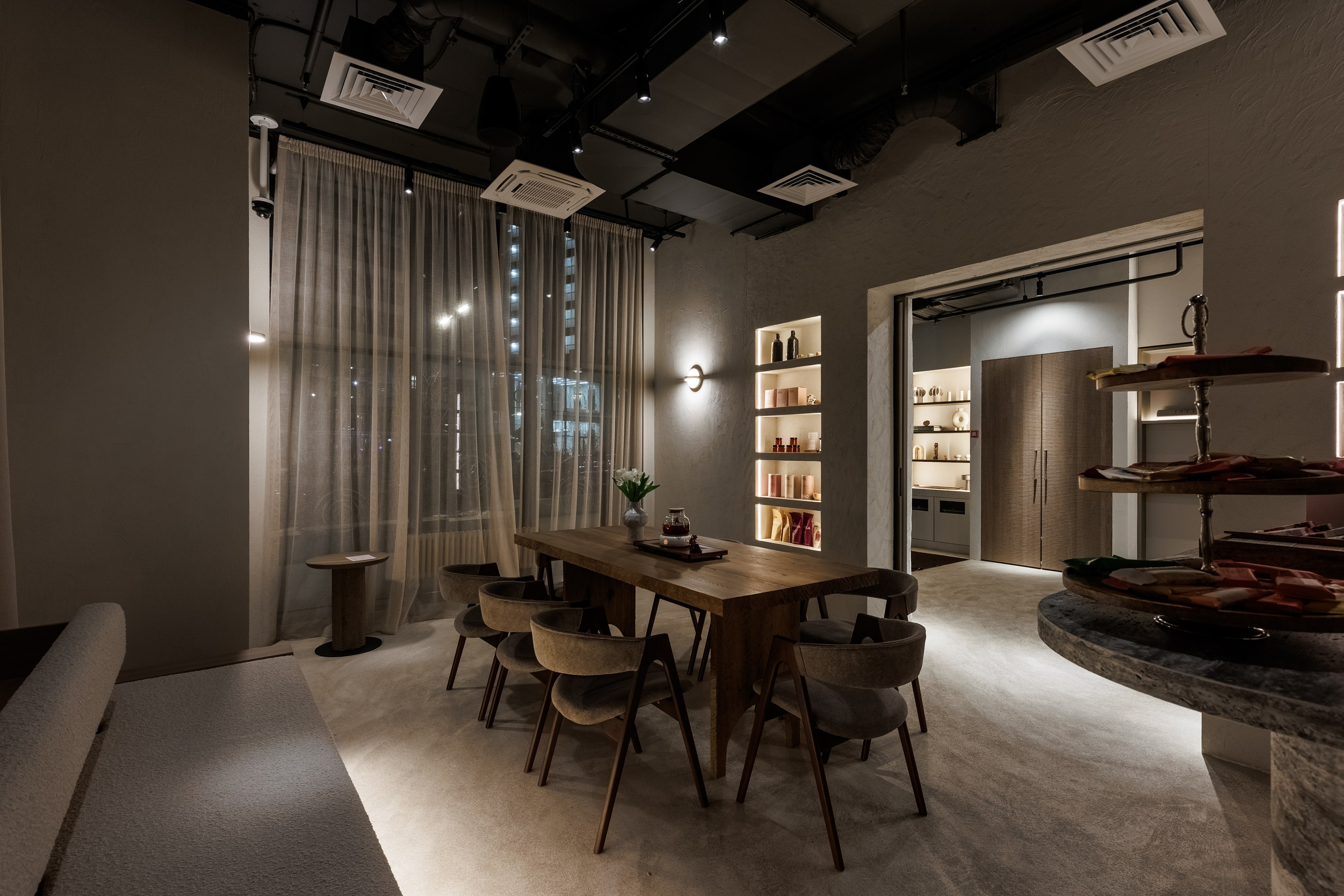 Интерьеры и выставки. Фотограф Сергей Лукьянов @xapeton_photo Москва