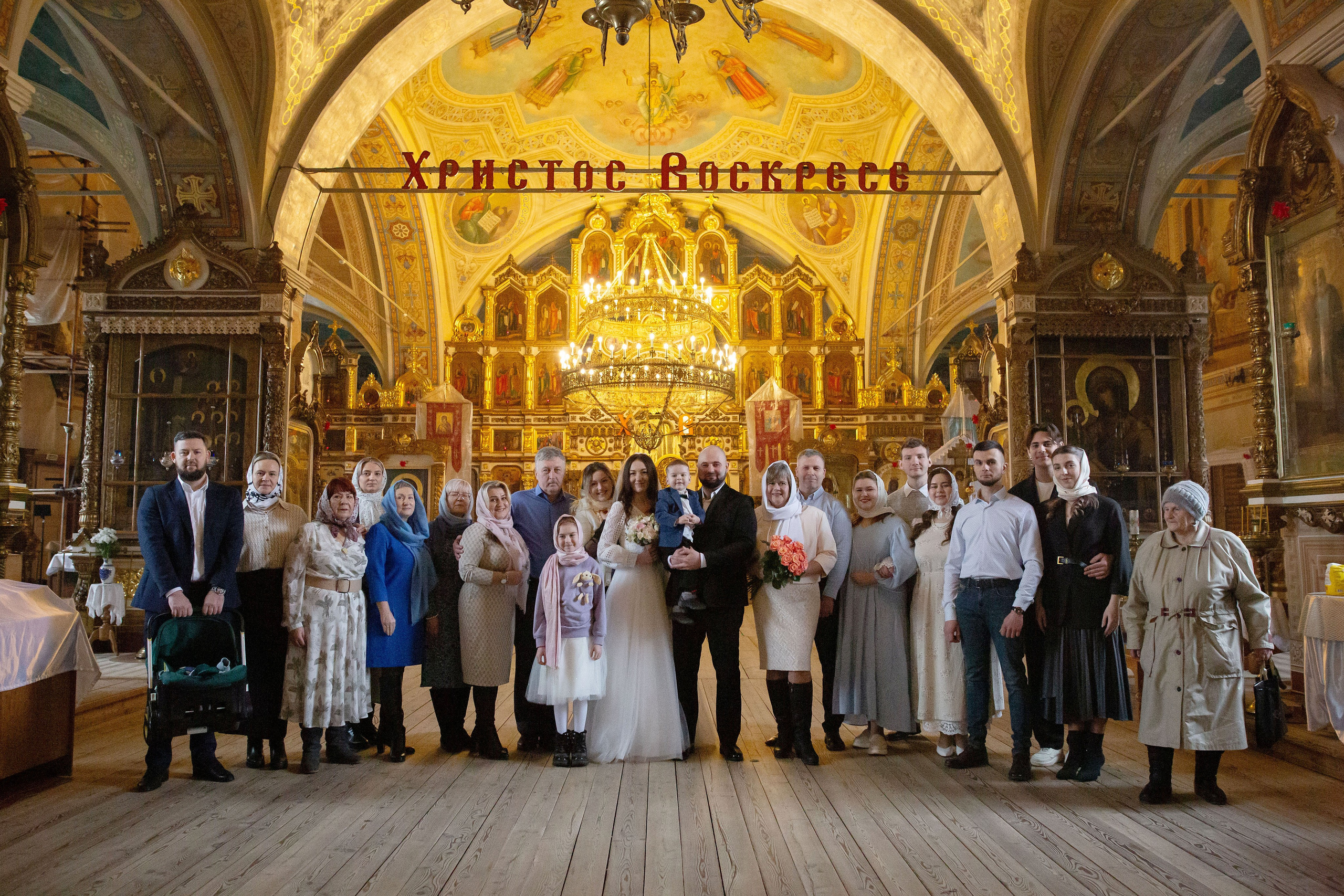 Венчание Дмитрий и Елена Воскресенский храм. Семейный и детский фотограф Анна Петракова