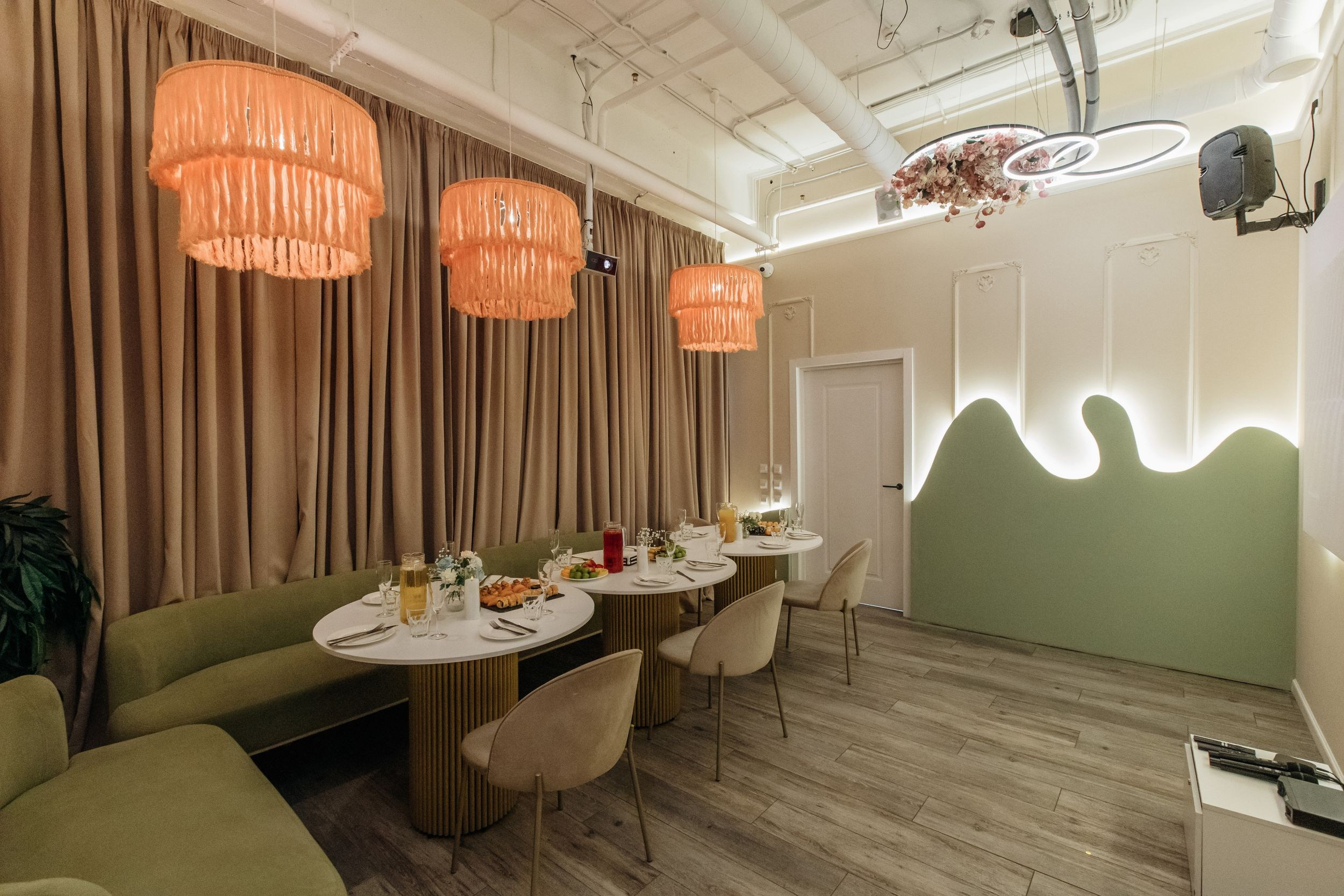 Площадь Карла Фаберже 8Е. Аренда лофта в СПб для мероприятий