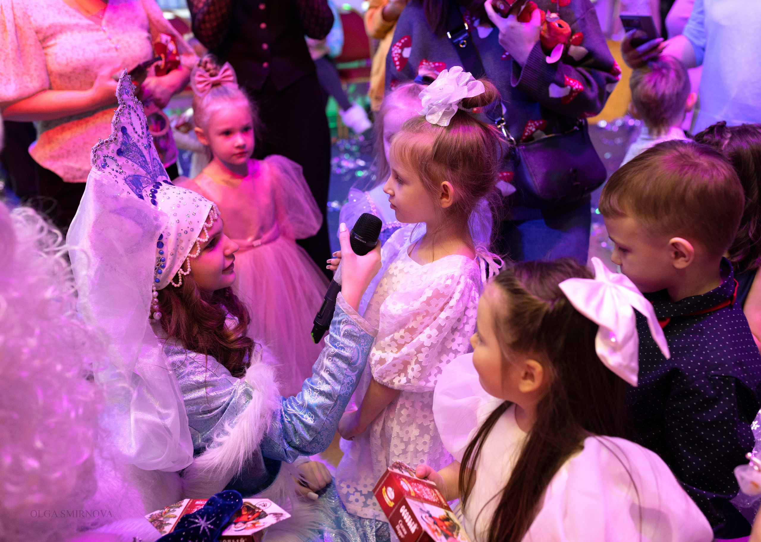 Утренник в ДОФ 04.01.25. Ольга Смирнова юрист, фотограф