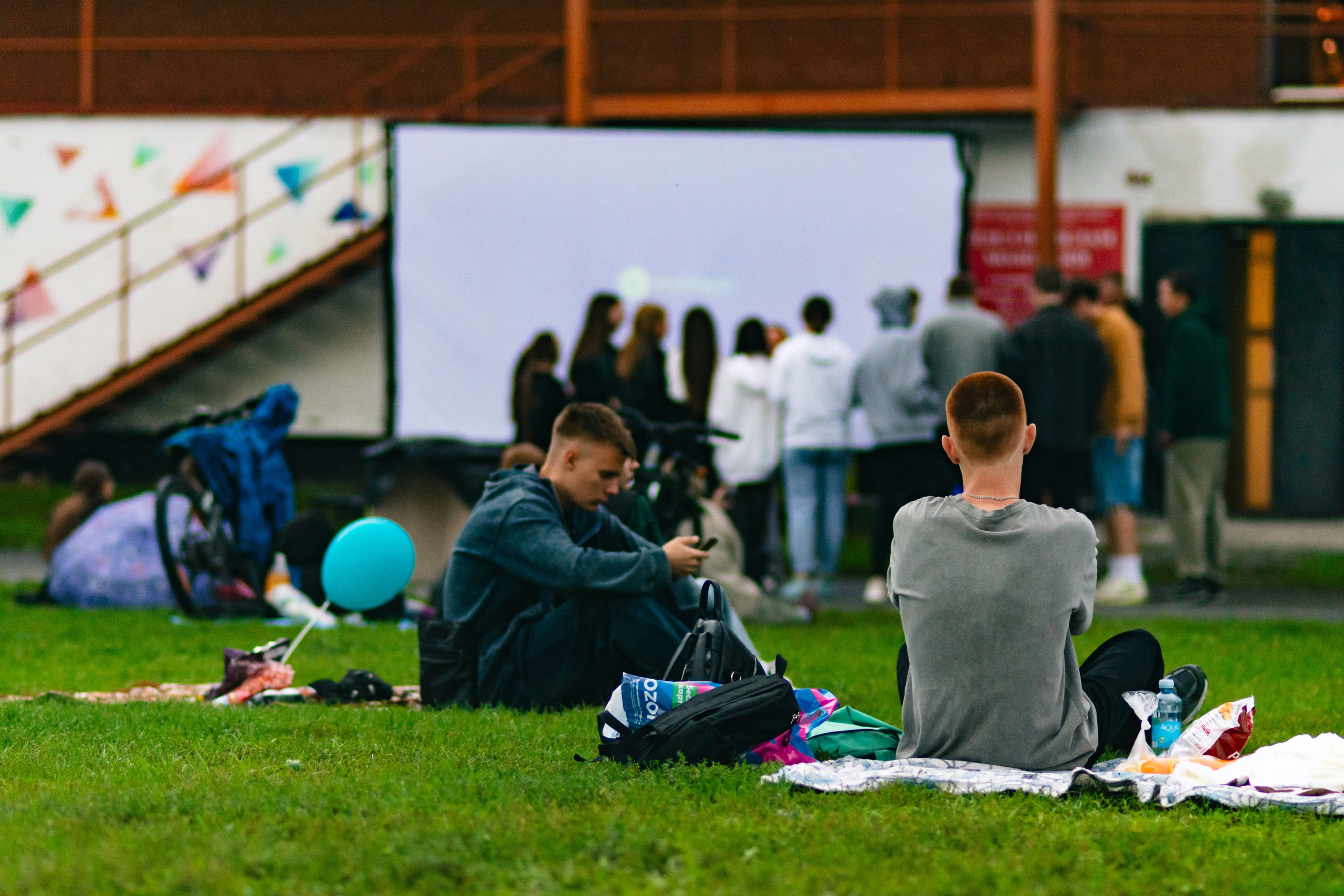 Кино на траве и ДР группы «Доктор Пепси». Алексей Маисеев | Свадебный и художественный фотограф в Новосибирске | Съемка на природе и в студии