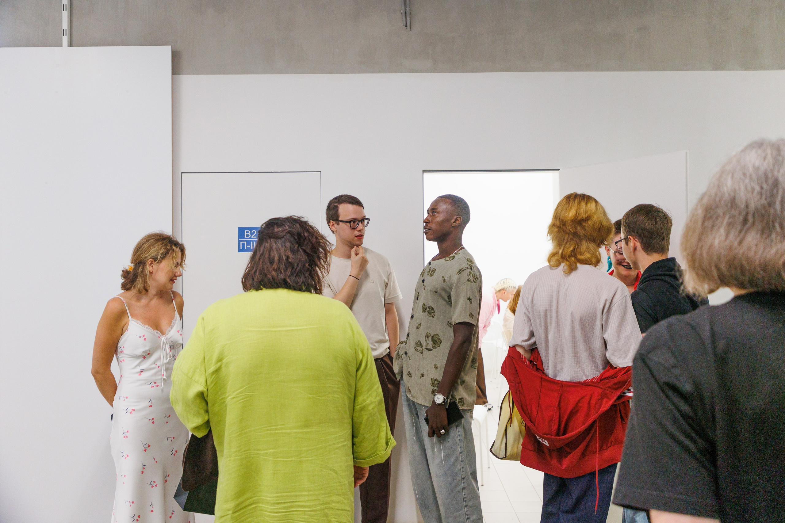 Творческая встреча Халифа Мане в КЦ «Волна». Фотограф городских и семейных событий Артем Карпухин