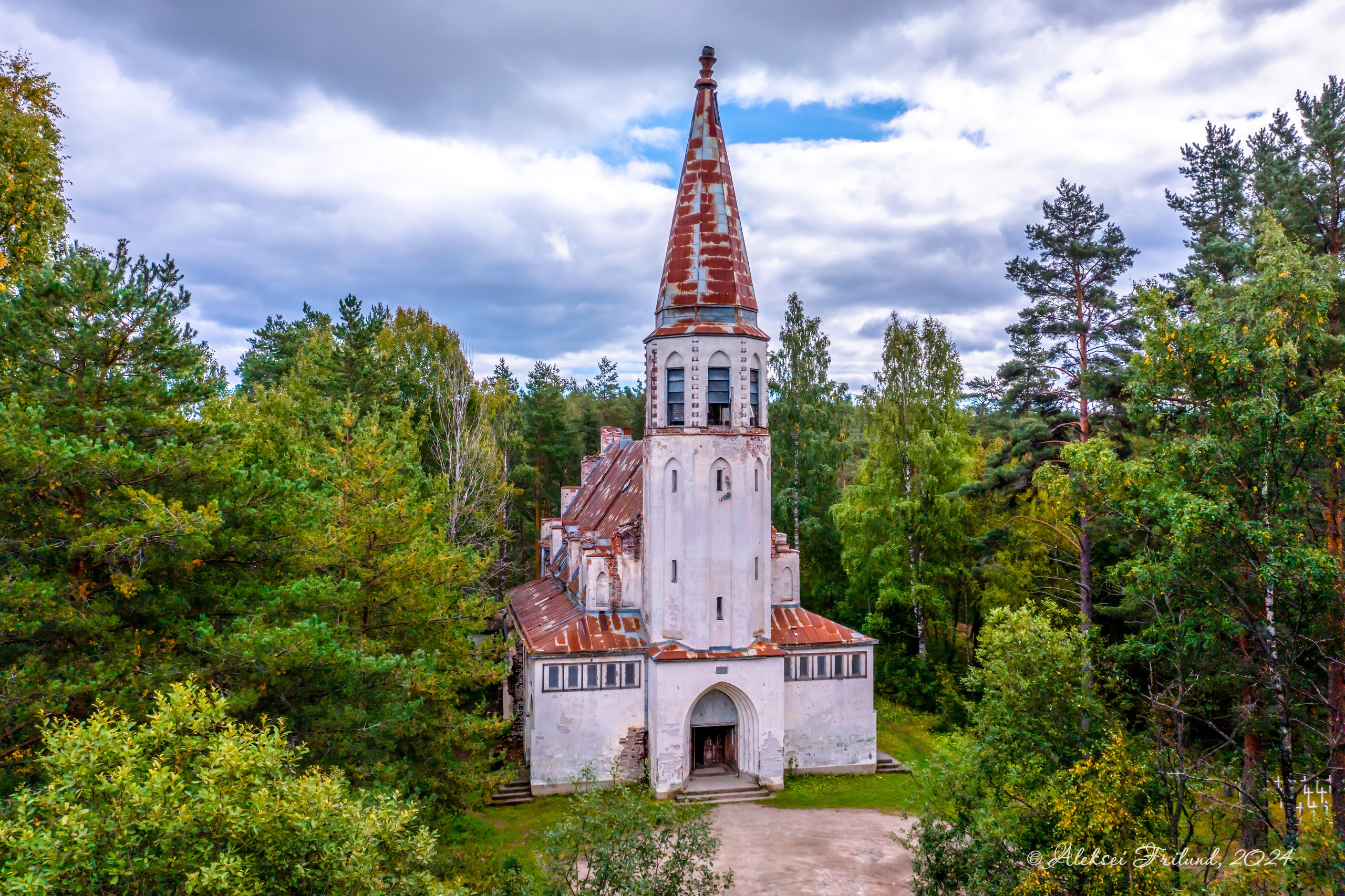 Кирха в пос. Лумиваара. Аэросъемка. Фото и Видео в Карелии. Алексей Фрилунд