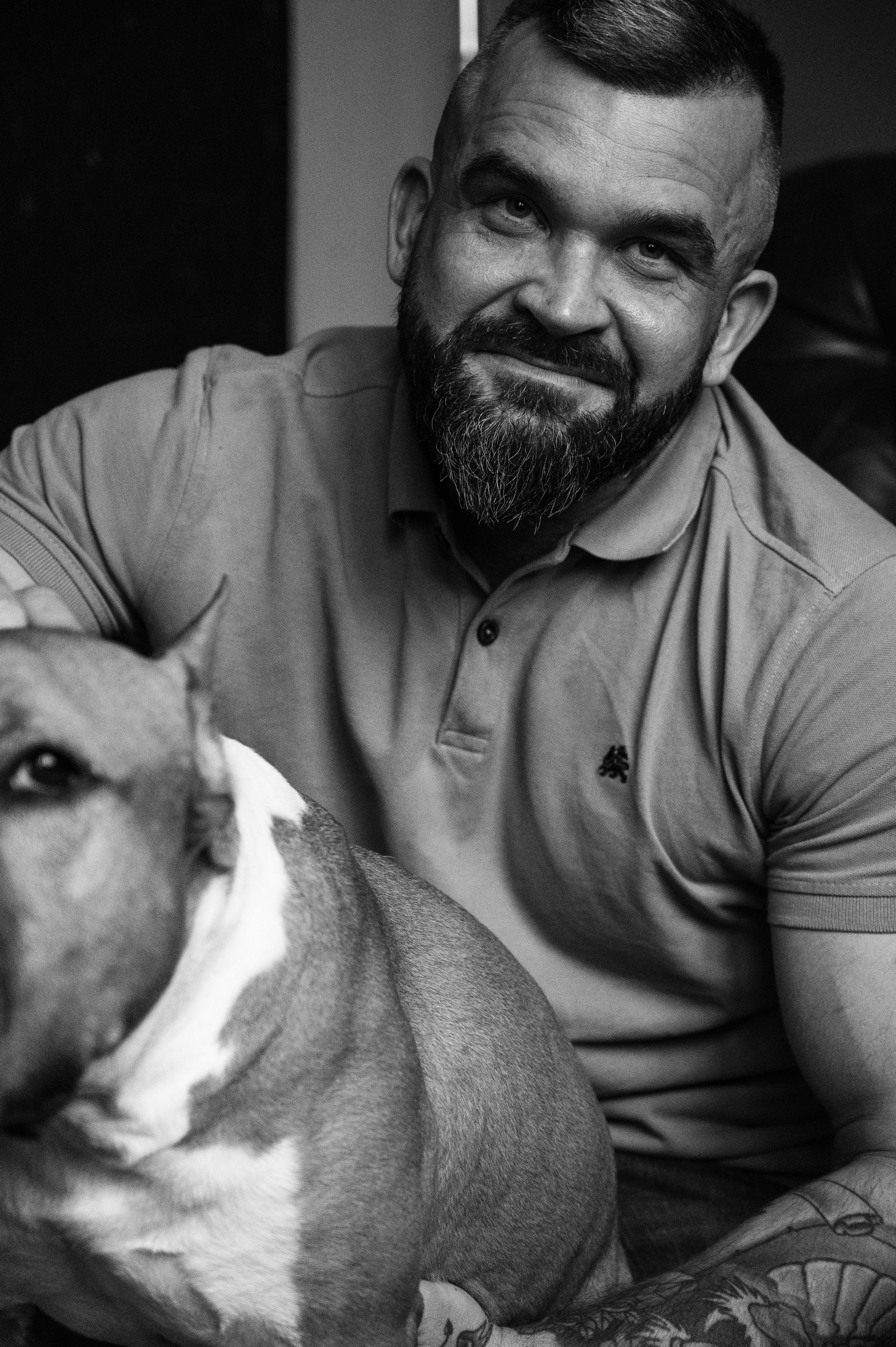 Мужской фотограф. Профессиональный фотограф беременности в СПБ. Стильные фотосессии беременности в стиле минимализм и классическая фотография