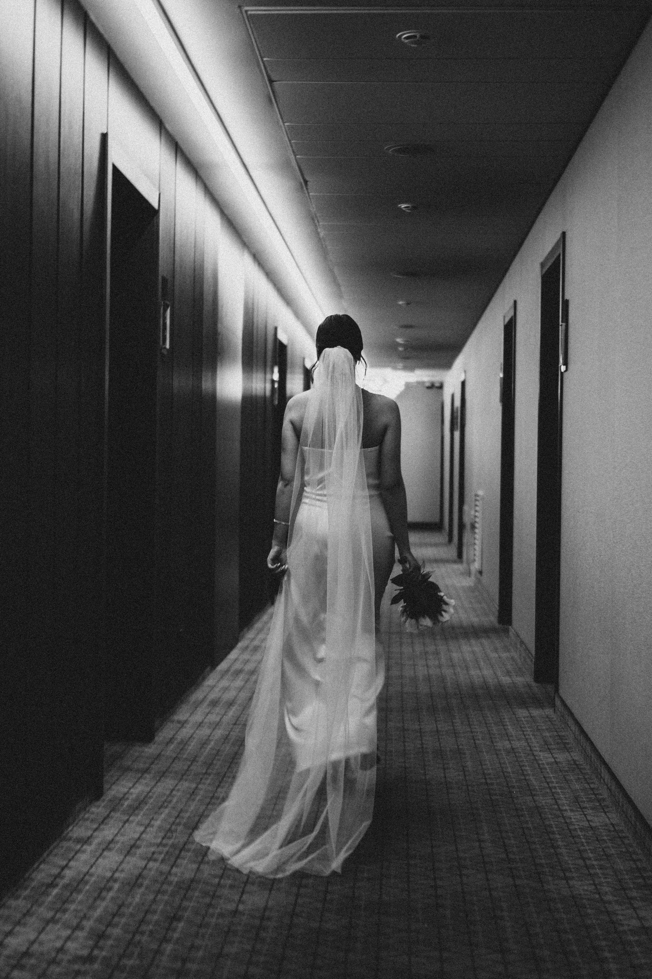 СВАДЕБНАЯ СЬЕМКА СБОРОВ ЖЕНИХА И НЕВЕСТЫ В ОТЕЛЕ И ТАКЖЕ ФОТОСЕССИИЯ В ОТЕЛЕЕ МЕГАПОЛИС БРЯНСК. Профессиональный фотограф, Санкт-Петербург — Виктория Богомолова