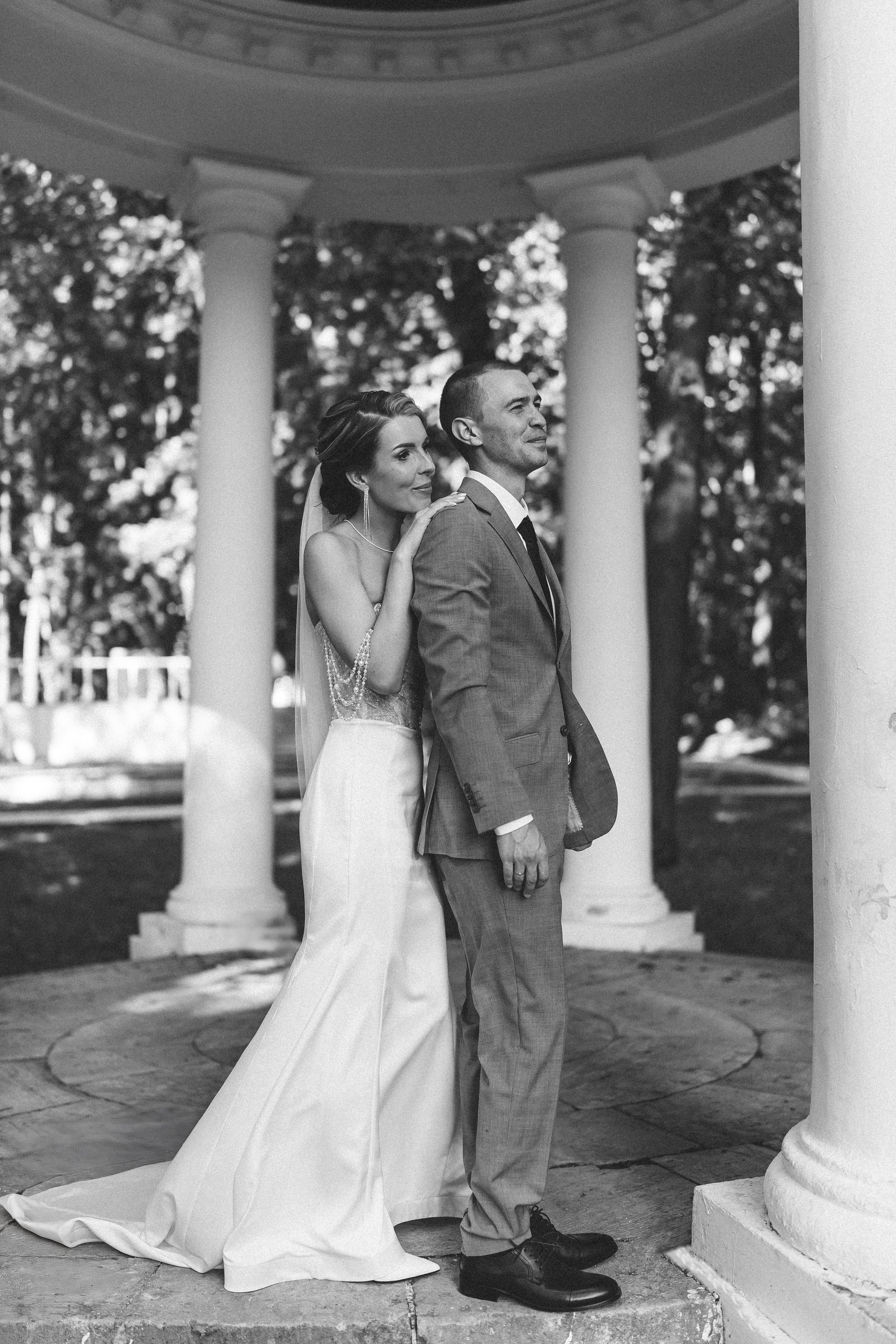 Свадебная фотосессия с росписью в ЗАГСе Видное и фотосессией с машиной. Свадебный фотограф в Москве — Оскар Гелманов