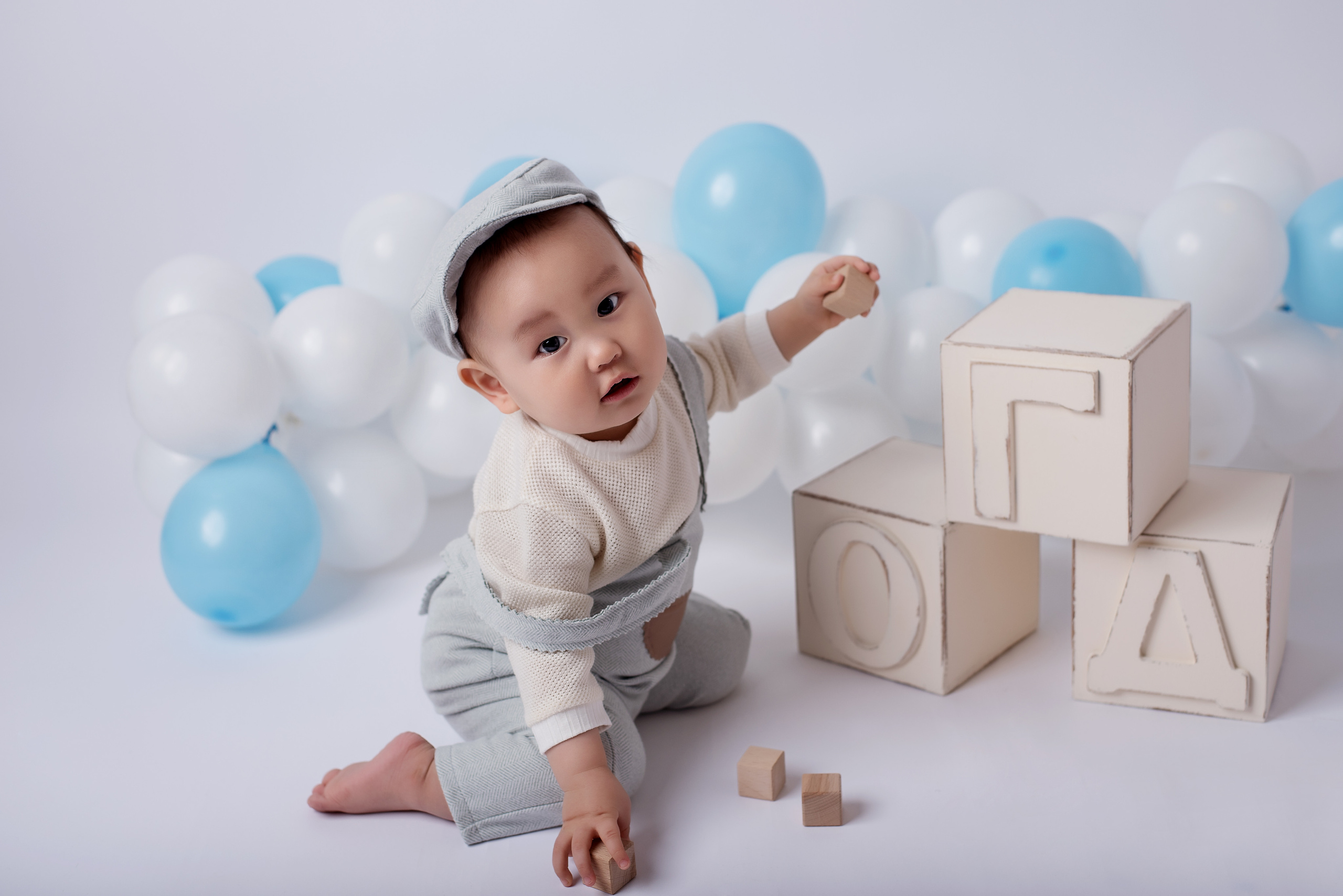 Первый день рождения. Детский фотограф в Долгопрудном и Москве