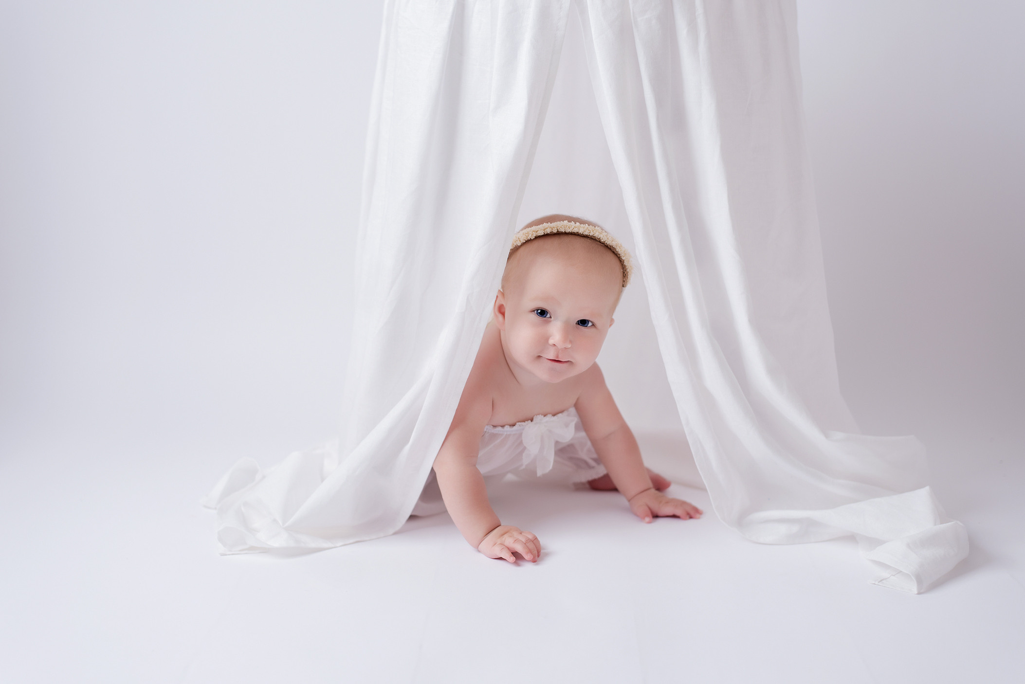 Молочная ванна. Детский фотограф в Долгопрудном и Москве