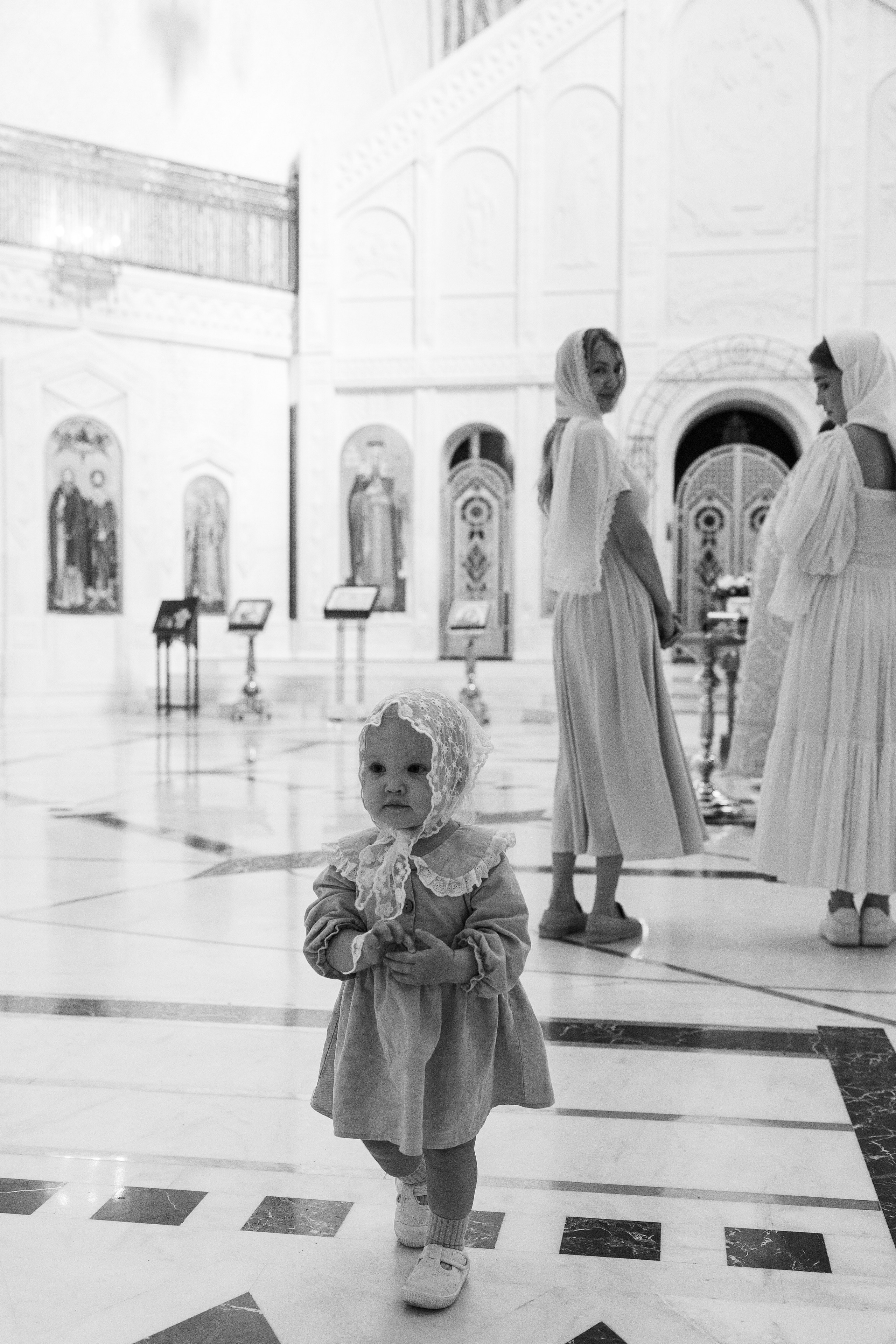 Крещение Аделины. Фотограф Крещение, Выписка москва