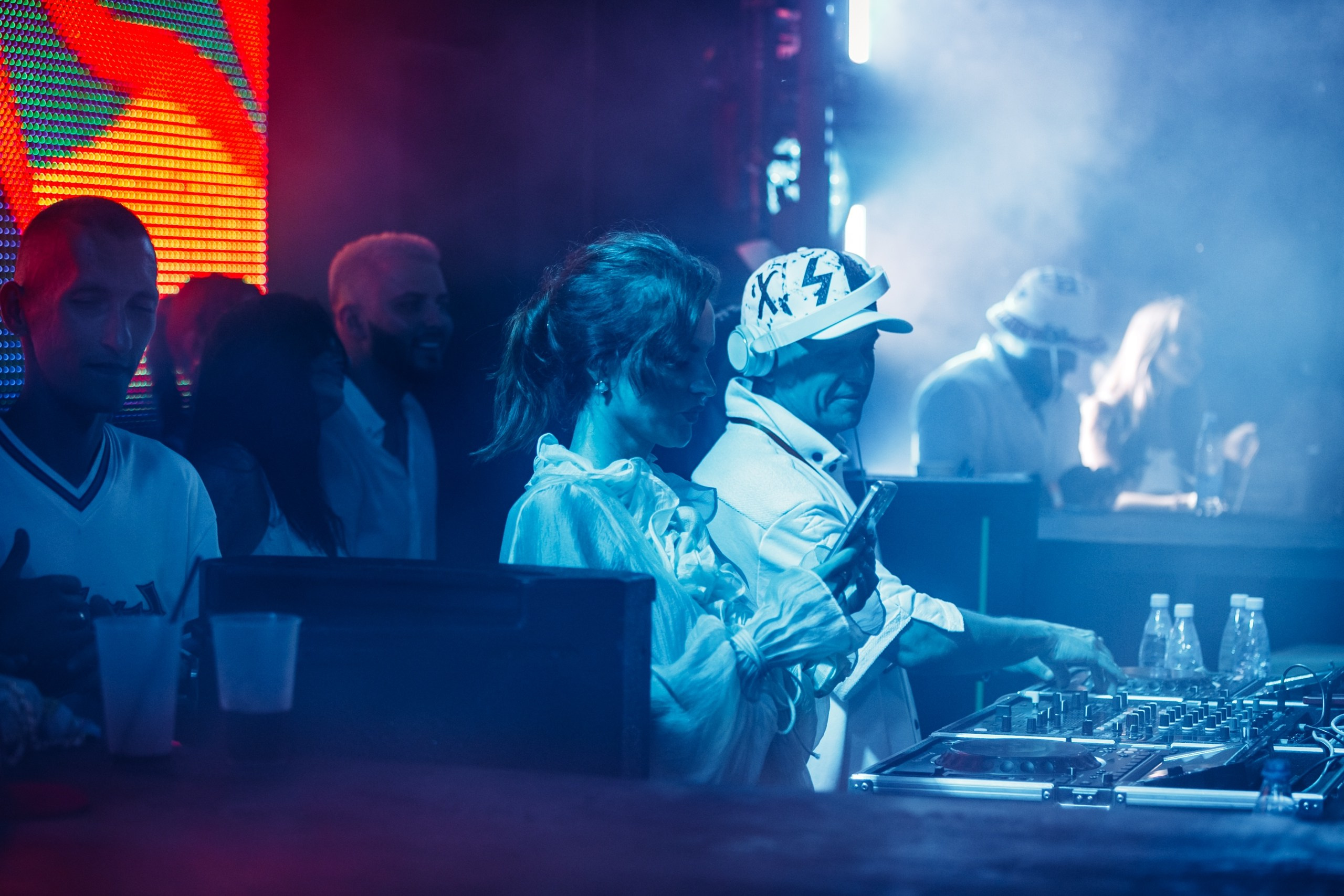 White Party @ Бархат парк. Репортажный фотограф Максим Полянский. Москва, Санкт-Петербург, Красноярск
