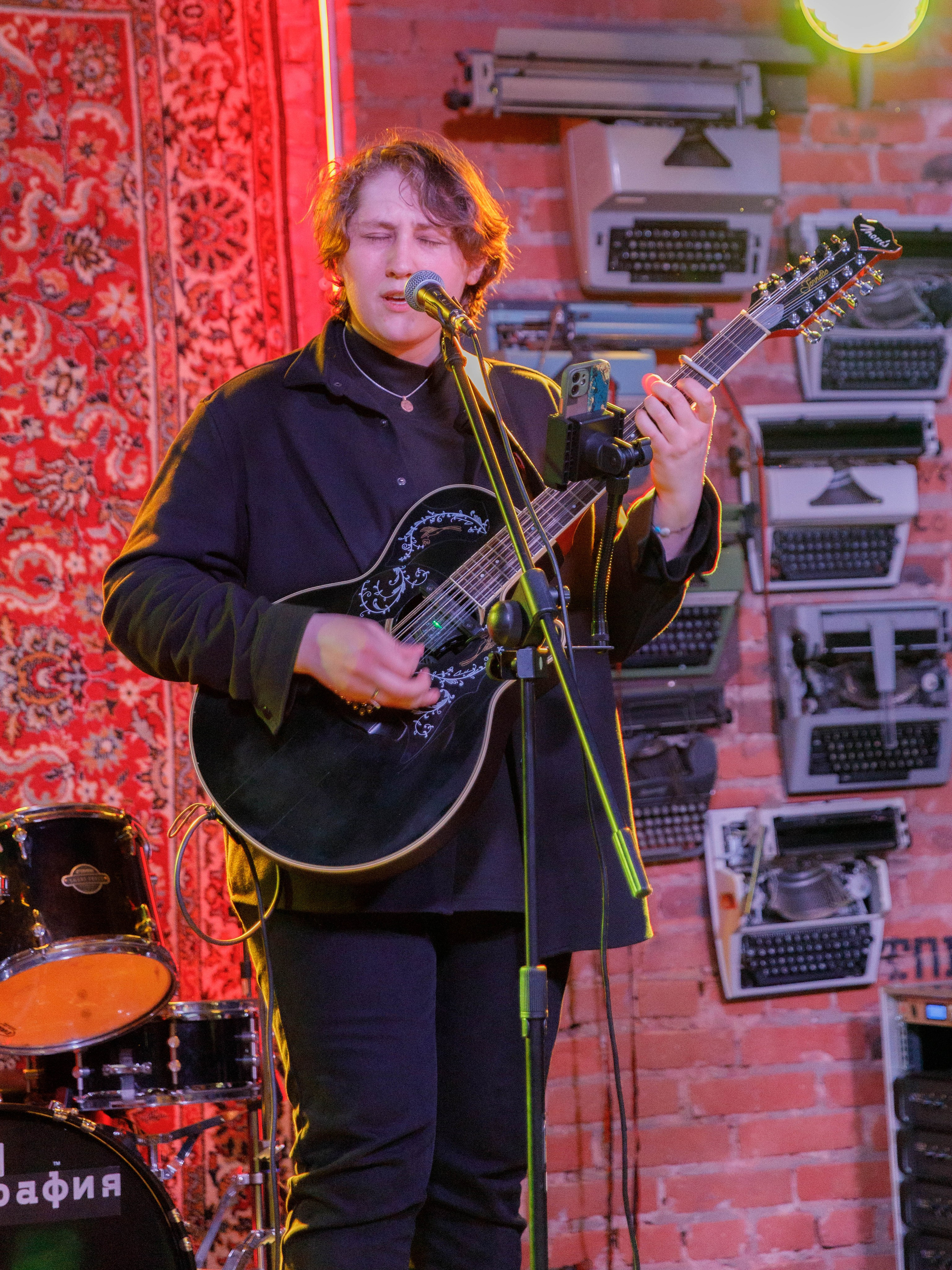 Концерт Огнева и Аня из Питера. Репортажный фотограф в Новосибирске Алена Помазунова