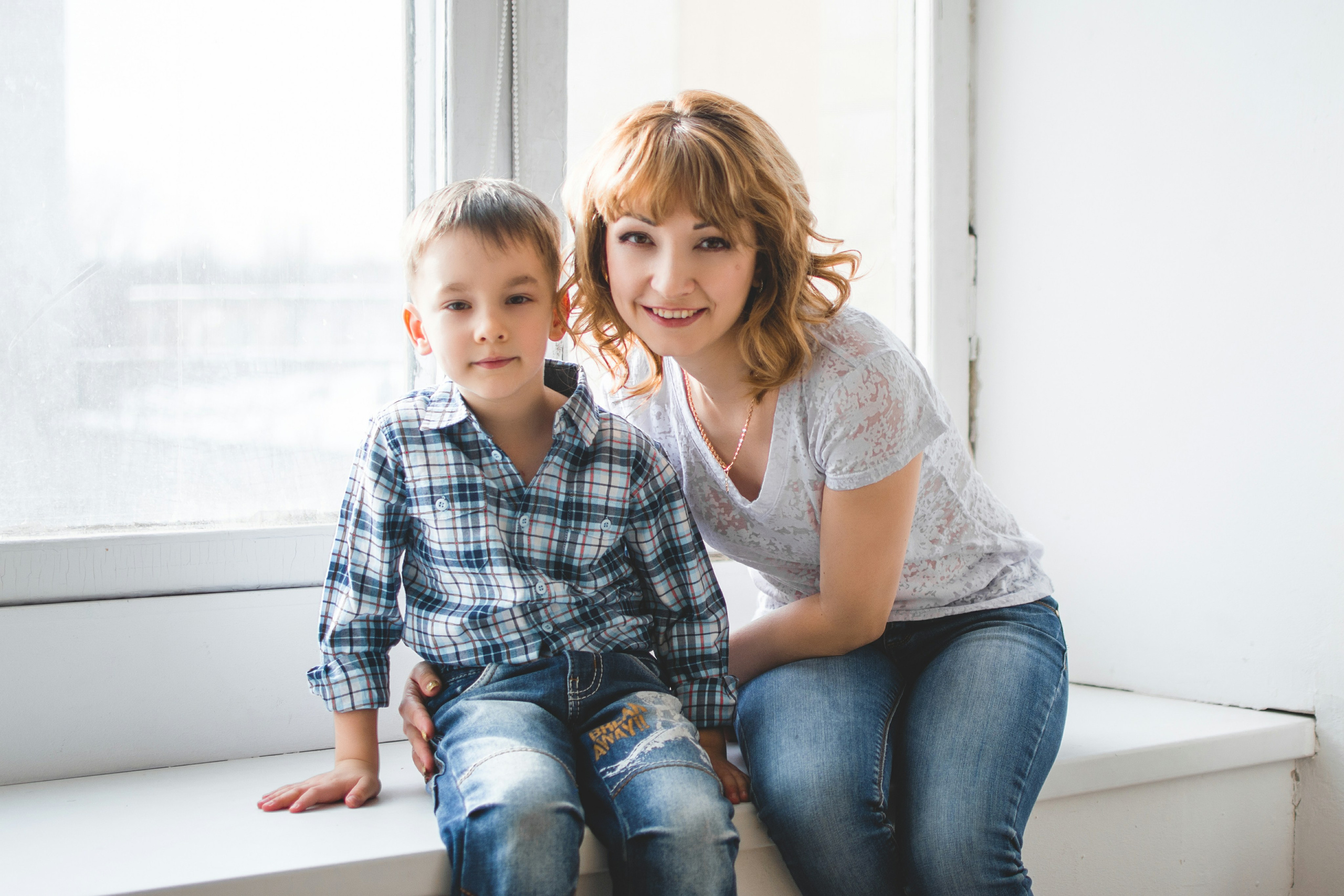 Гульназ с сыном. Портретный креативный творческий фотограф в Казани Михаил Бушенев