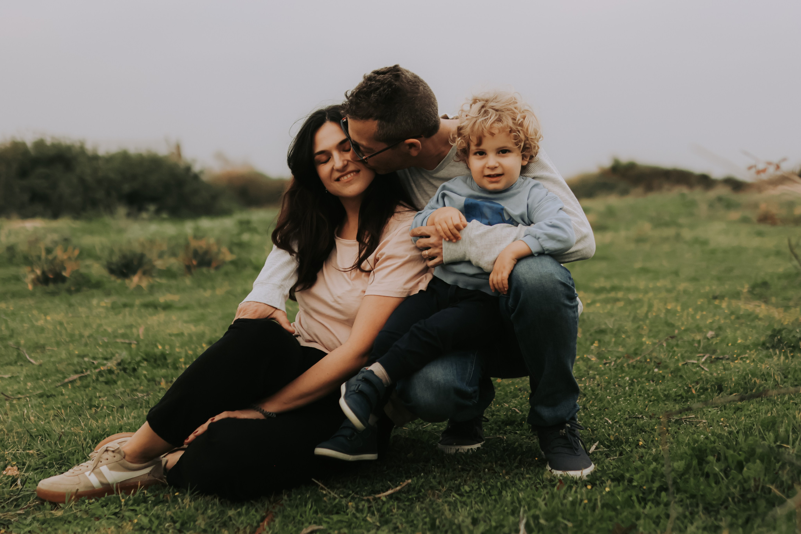 Eithan's family, Tel Aviv | February 2026. Photographer in Israel Alice Milchin